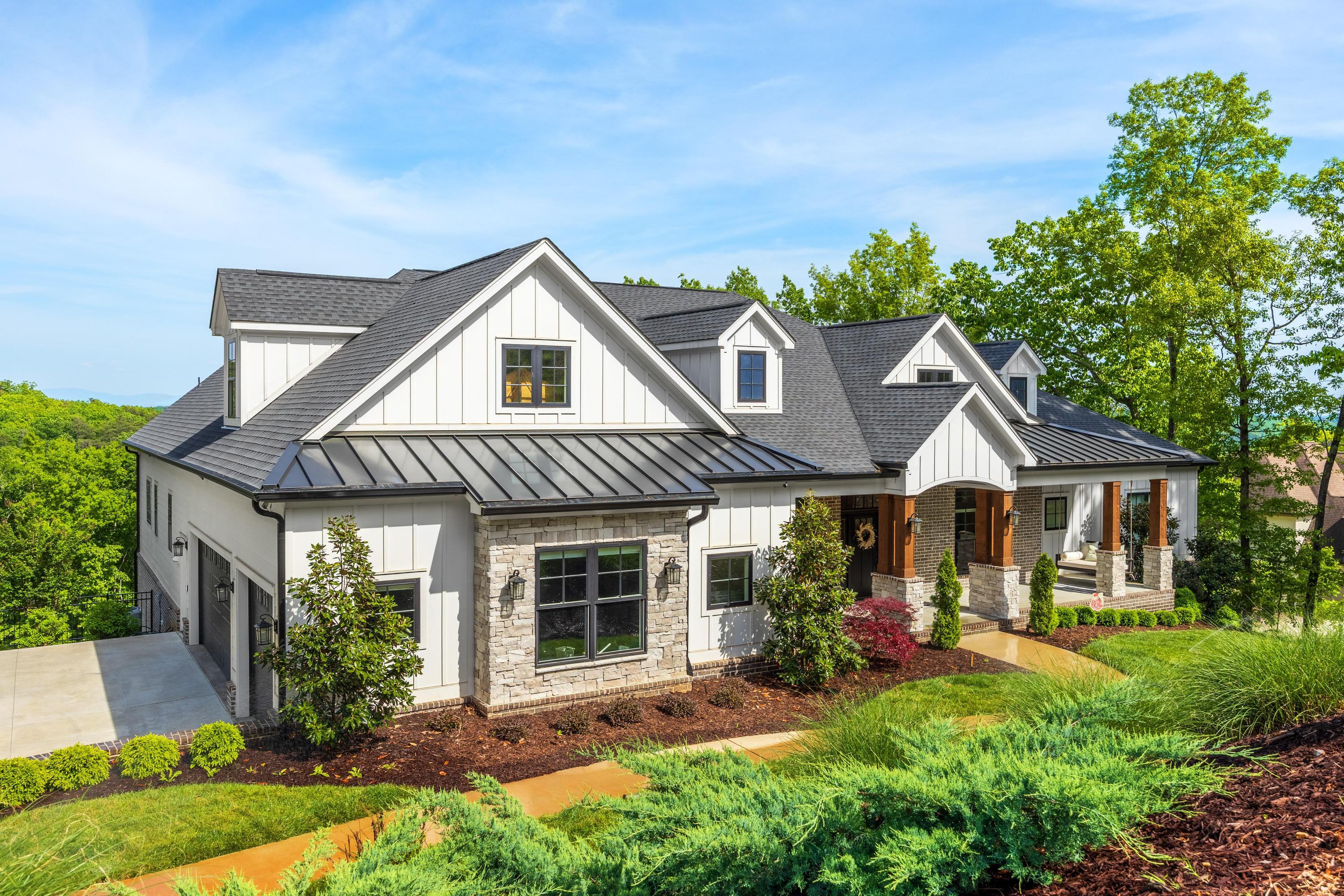 2214 Horizons View Drive