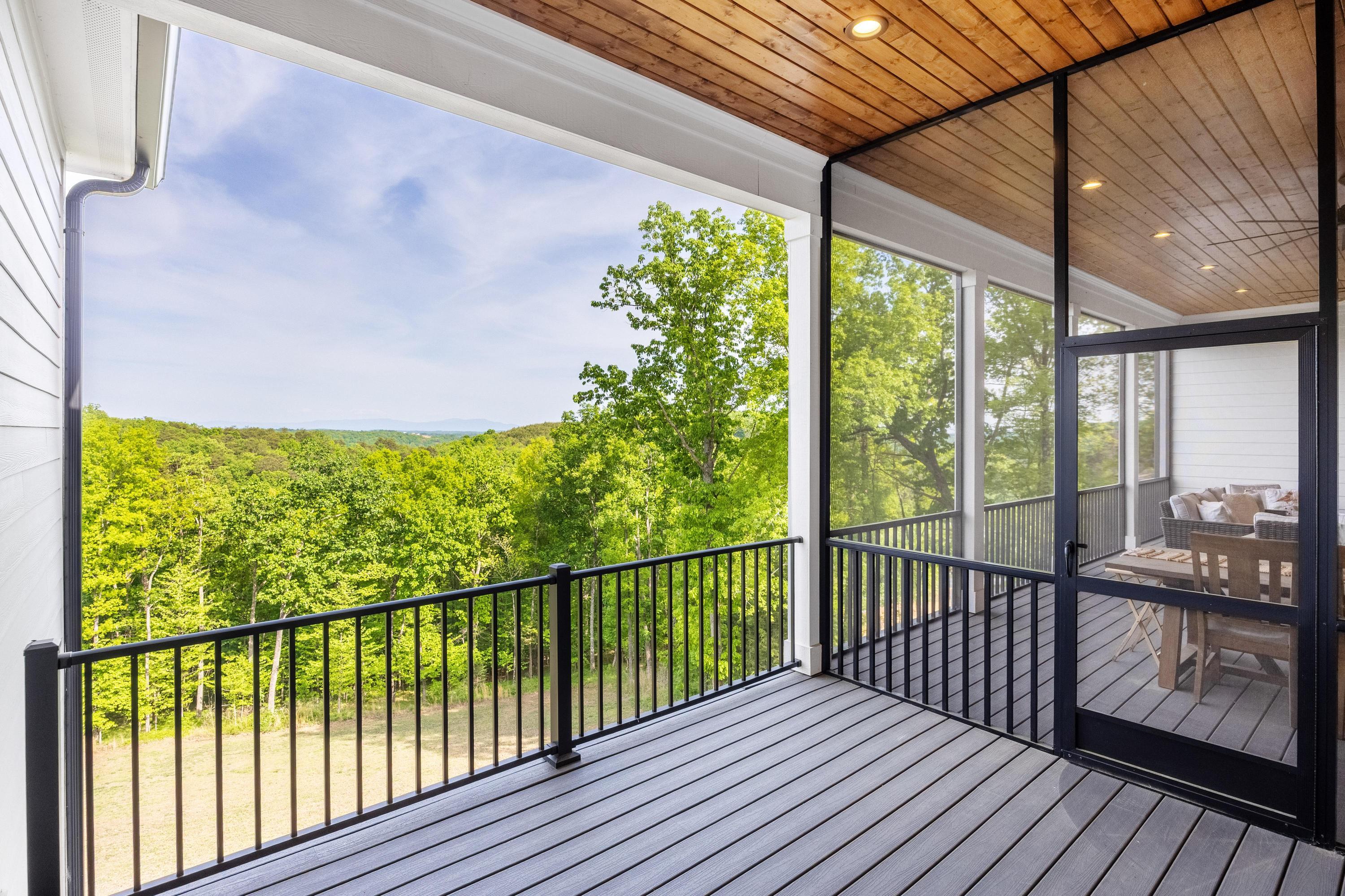 2214 Horizons View Drive