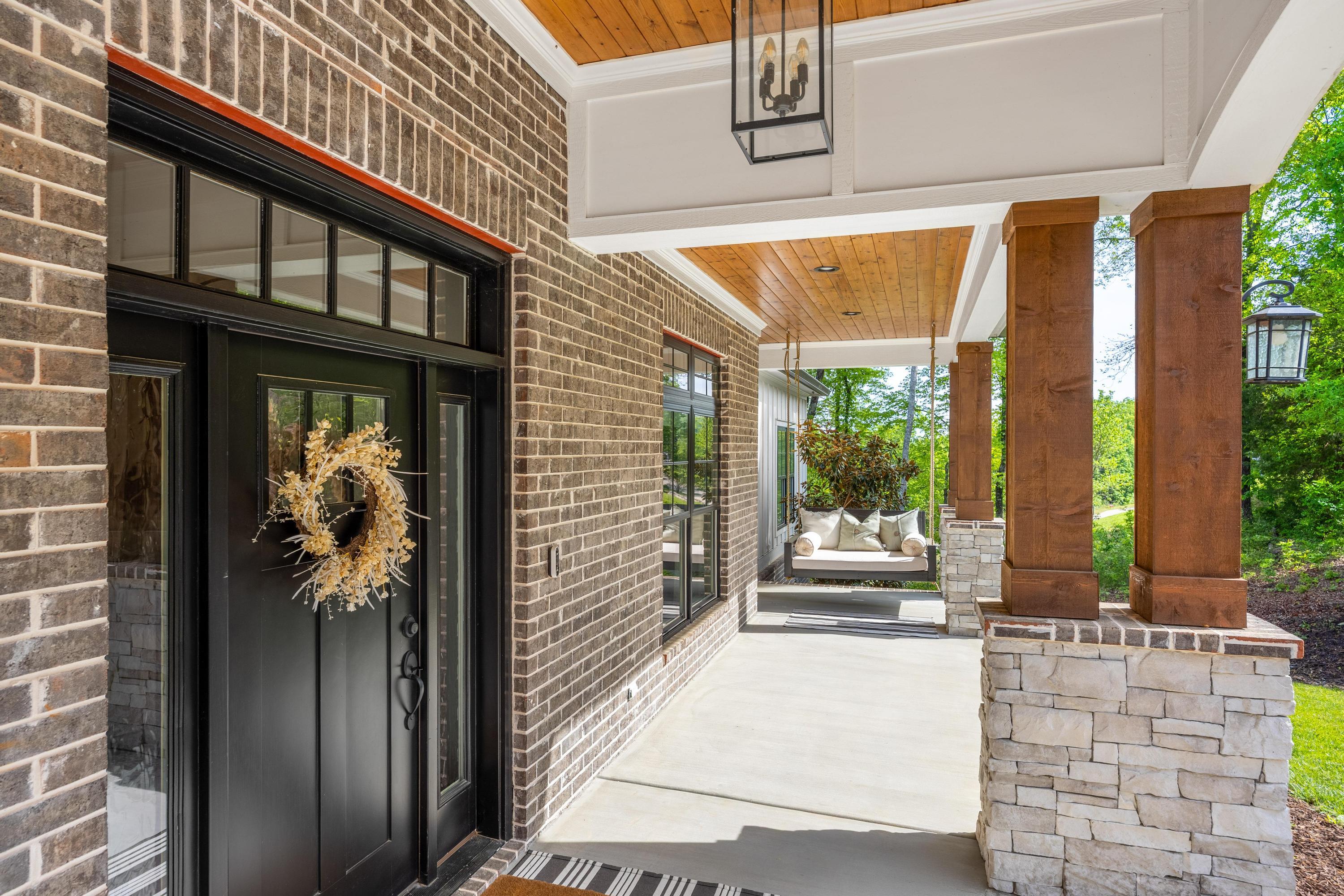 2214 Horizons View Drive