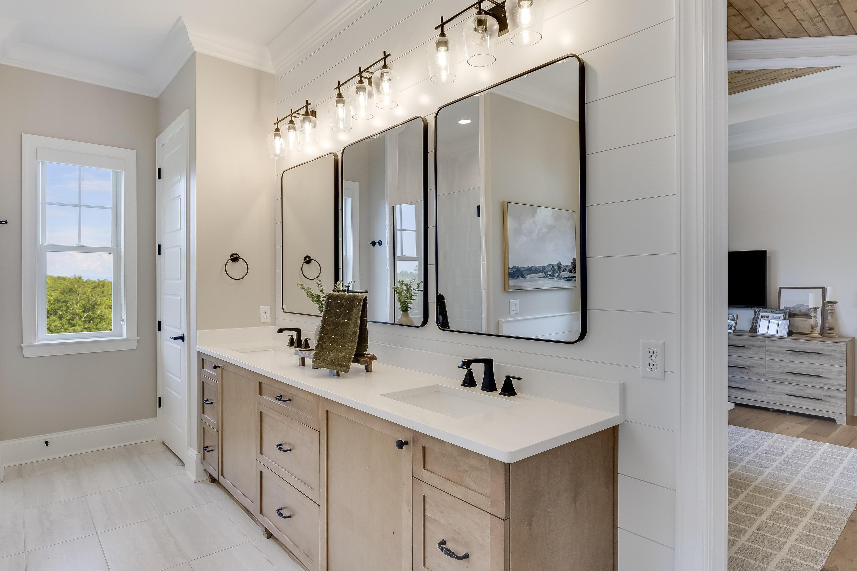 2214 Horizons View Drive