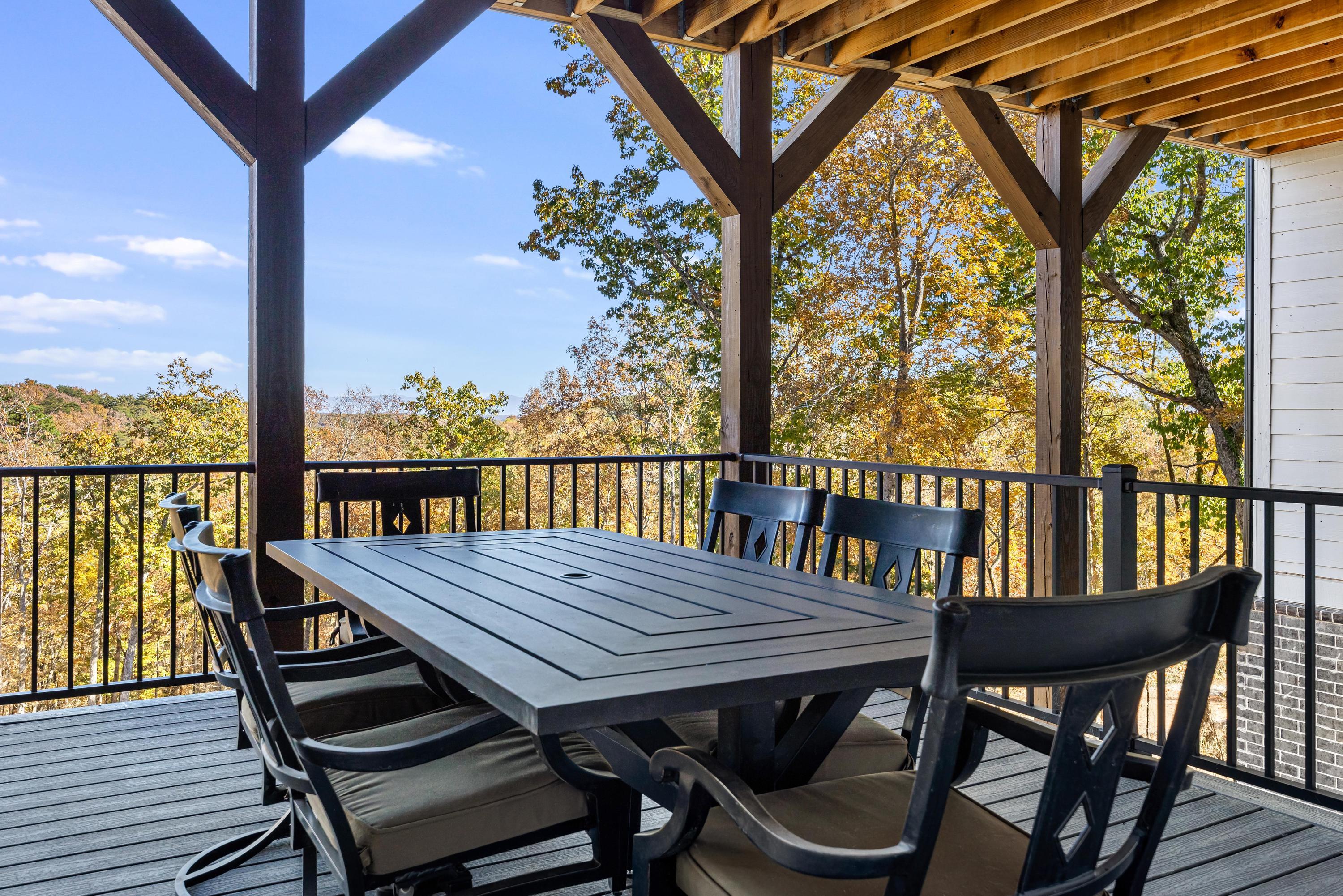 2214 Horizons View Drive