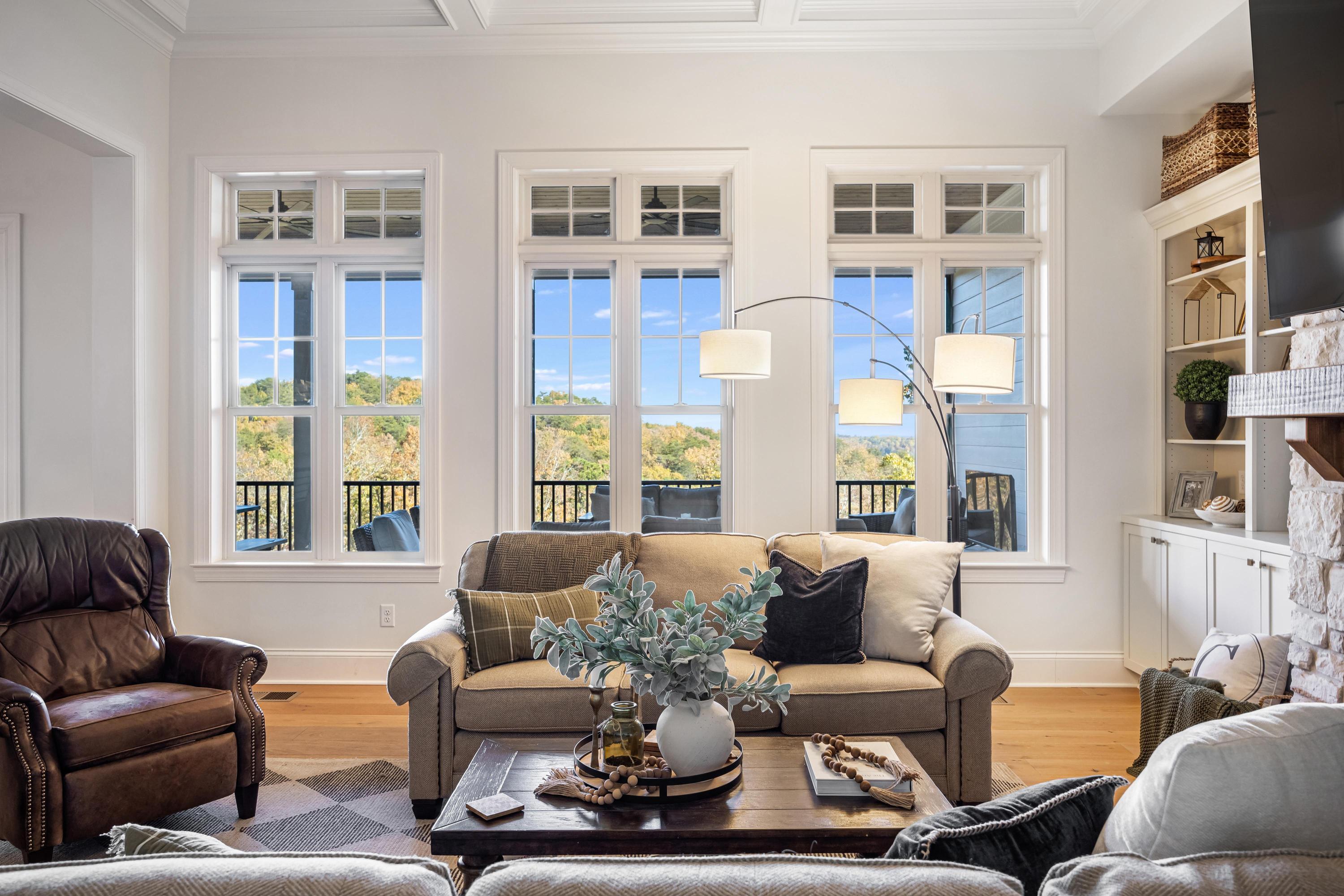 2214 Horizons View Drive