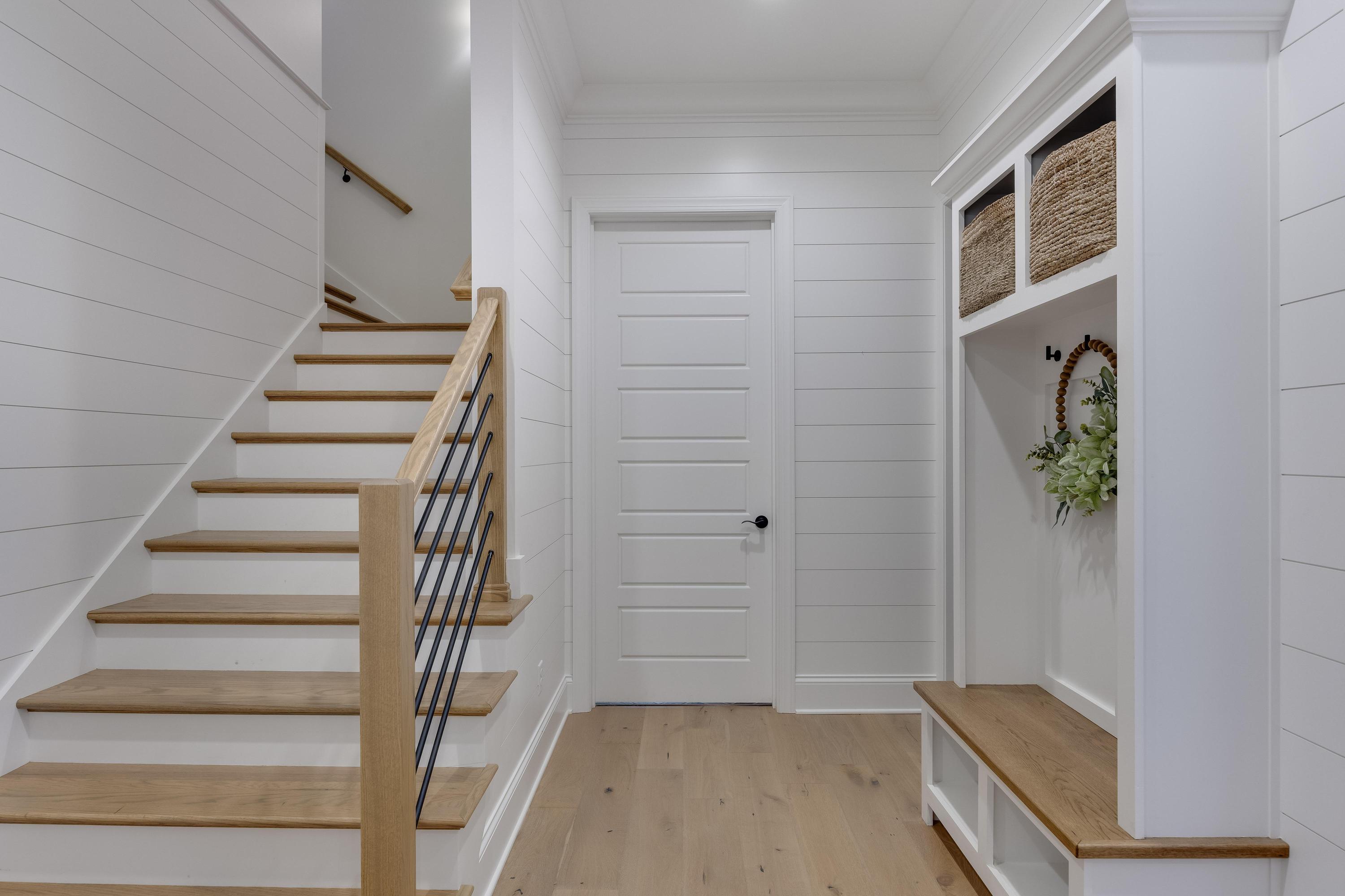 2214 Horizons View Drive