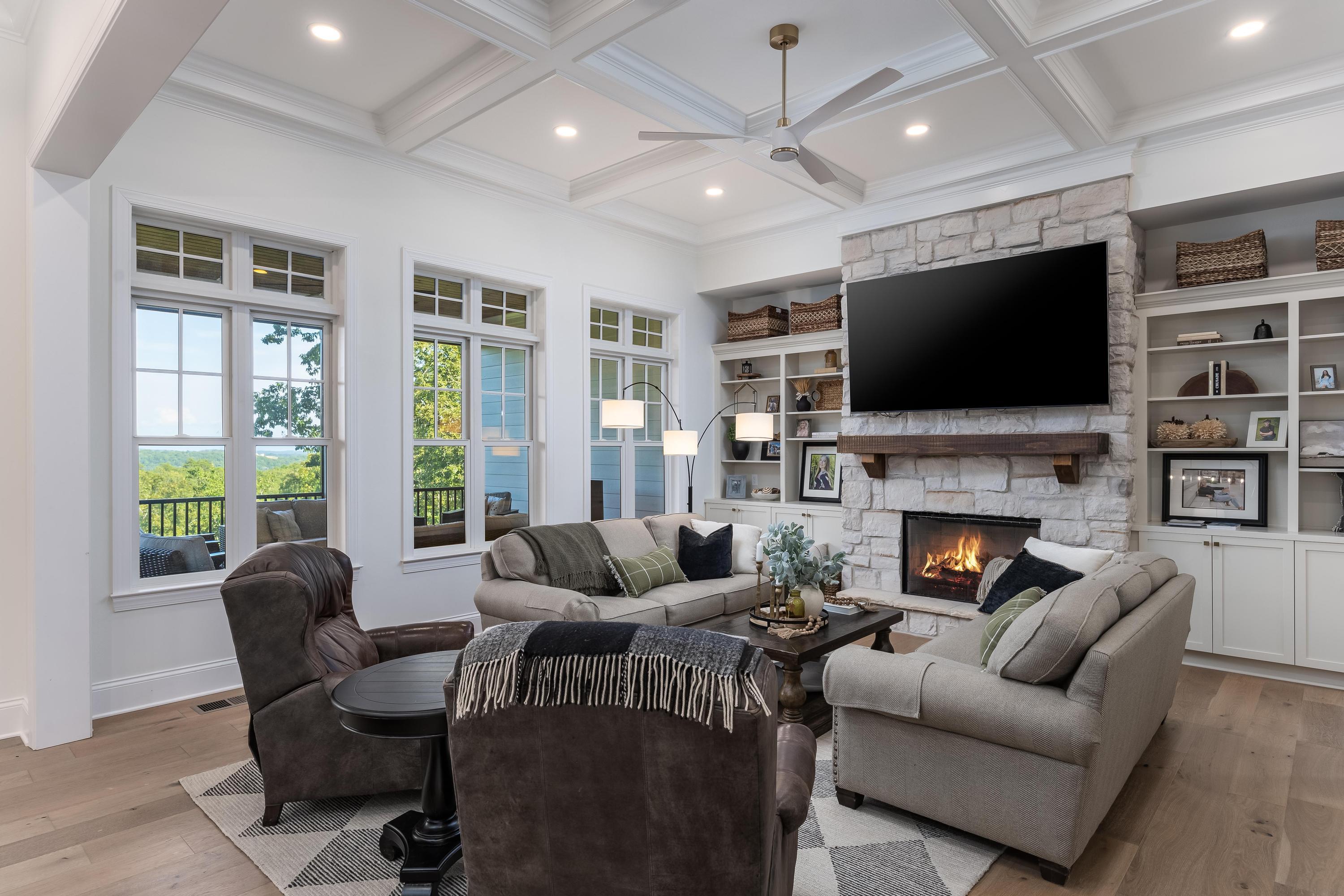 2214 Horizons View Drive