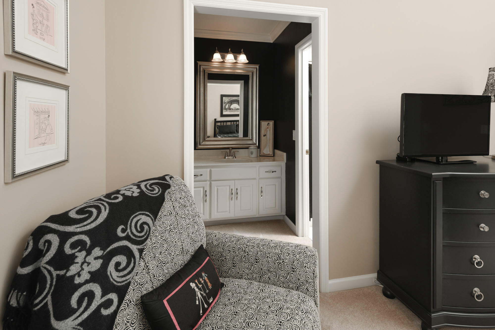 711 Sunset Mountain Drive