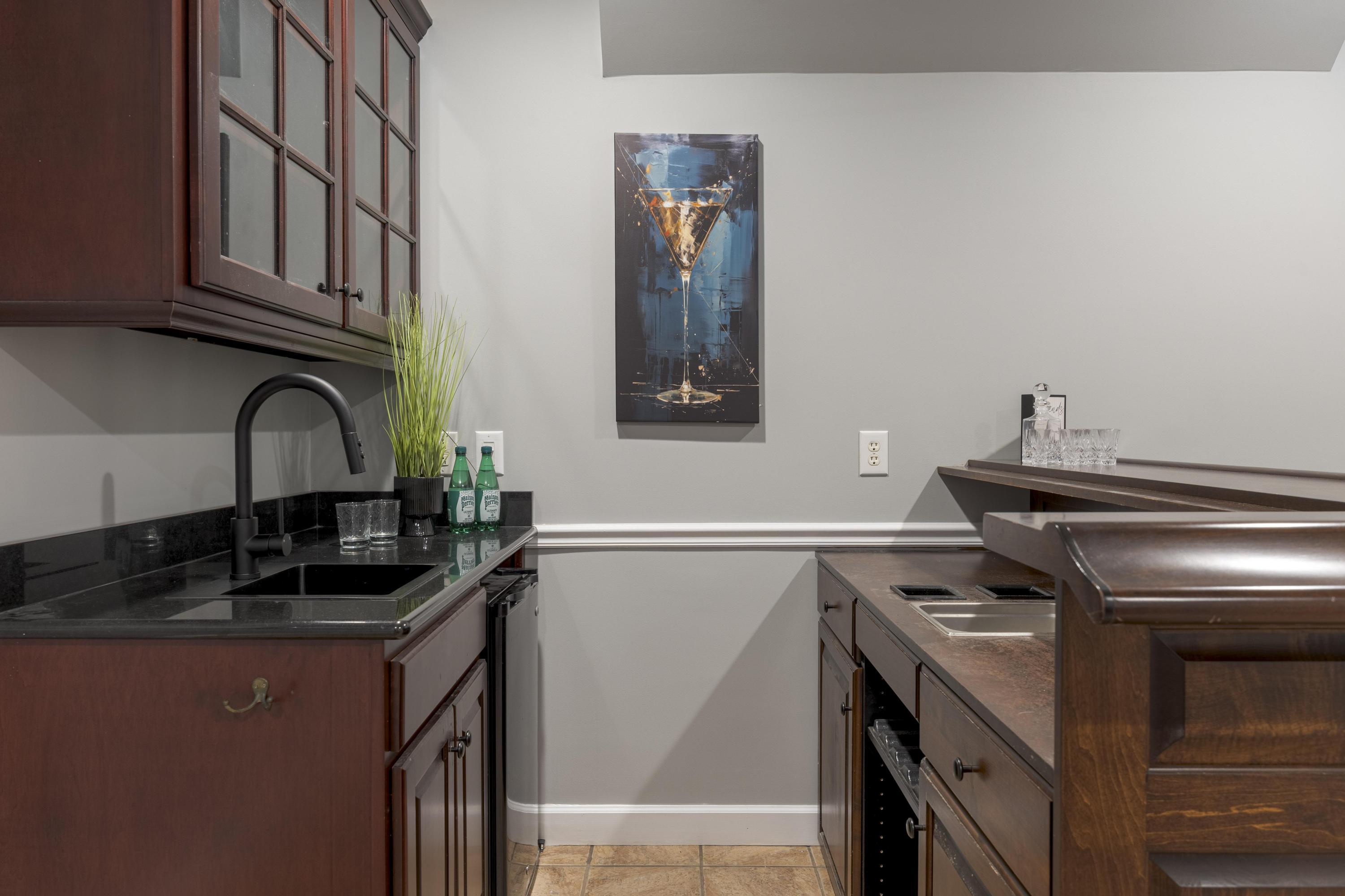 711 Sunset Mountain Drive