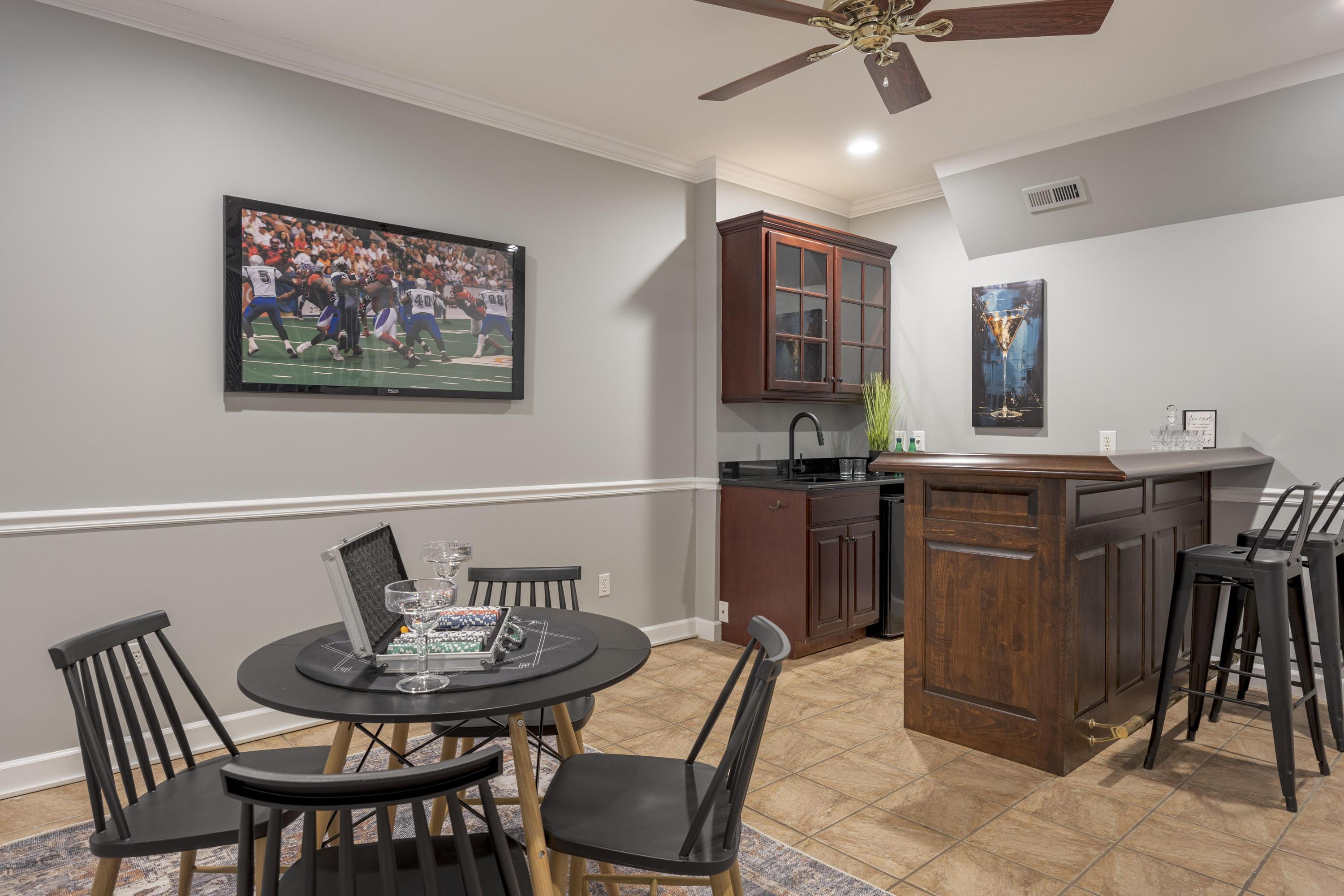 711 Sunset Mountain Drive