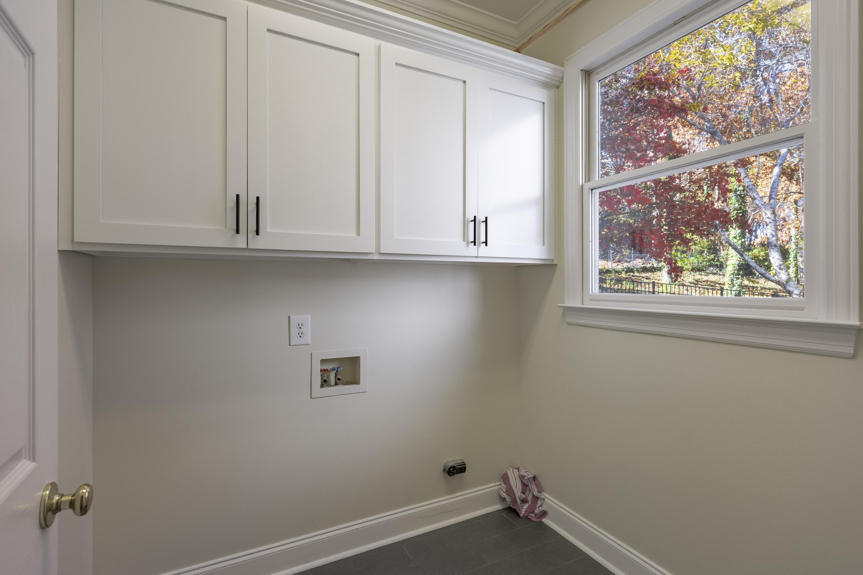 711 Sunset Mountain Drive