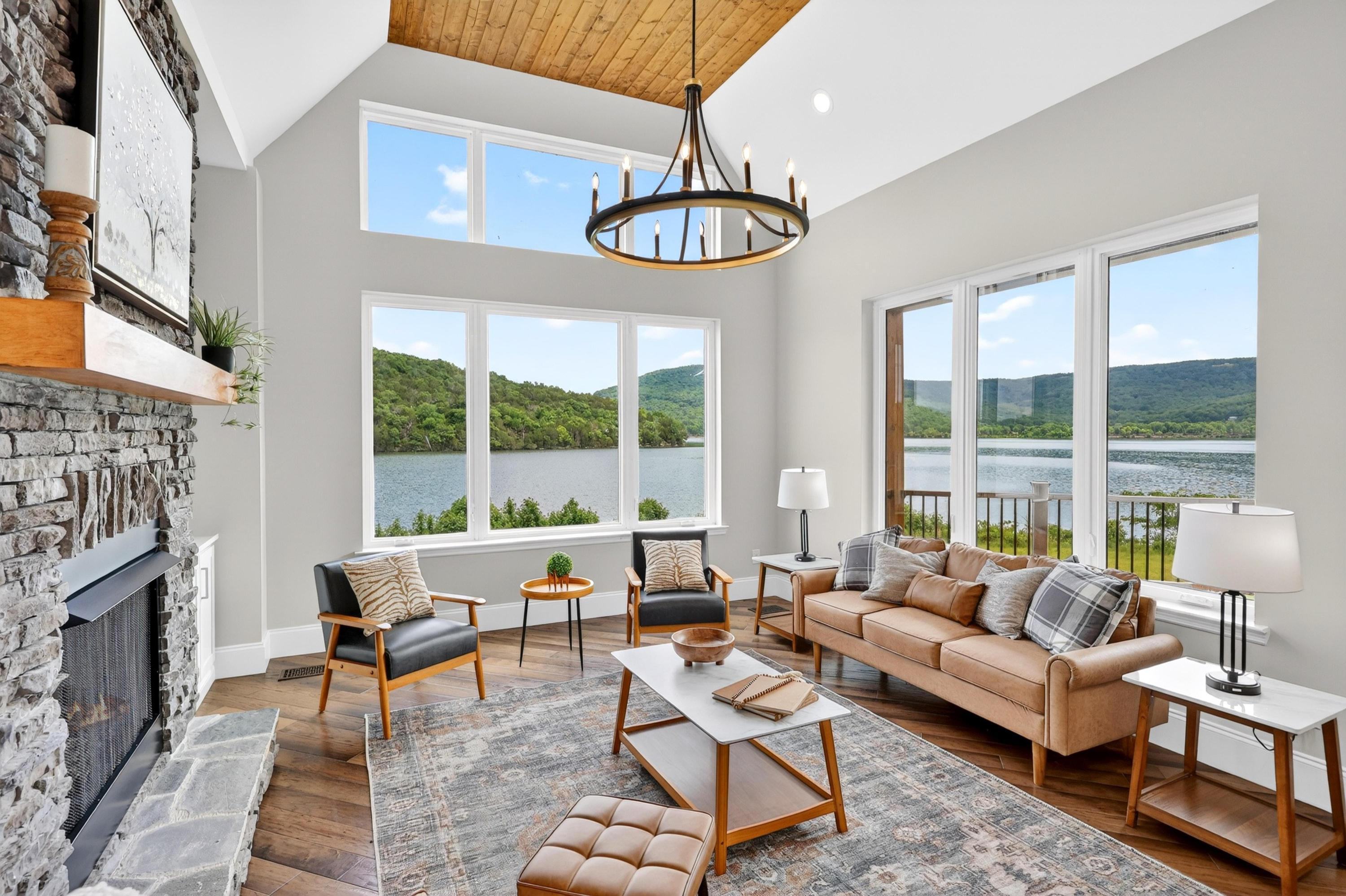 340 Edgewater Way