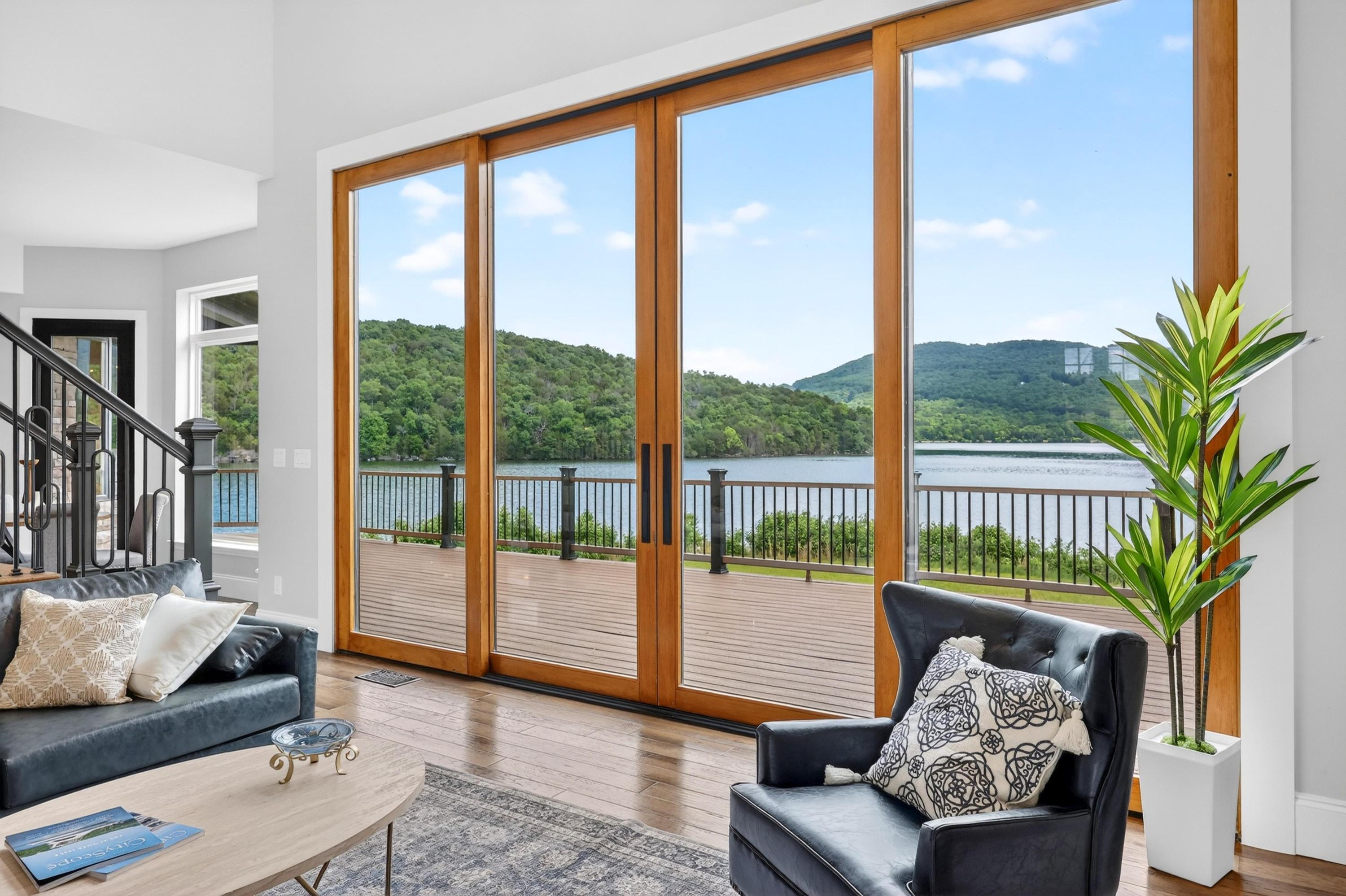 340 Edgewater Way