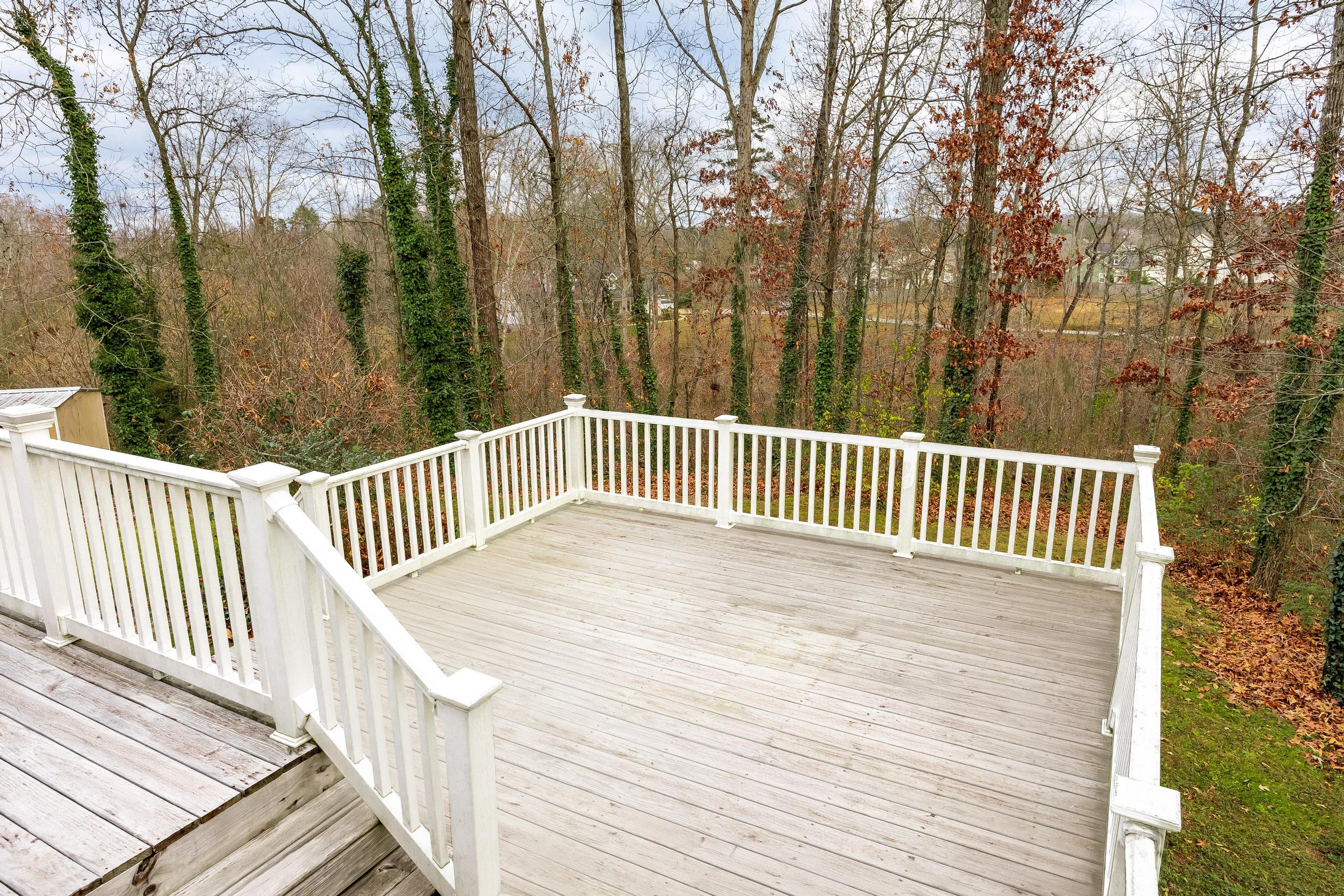 2536 Cross Winds Lane