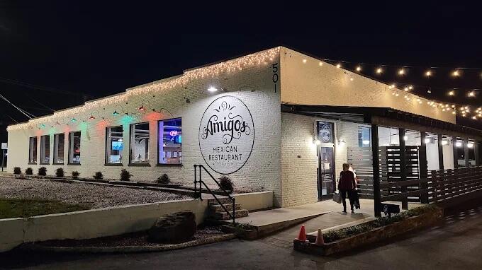 828 Henderson Avenue