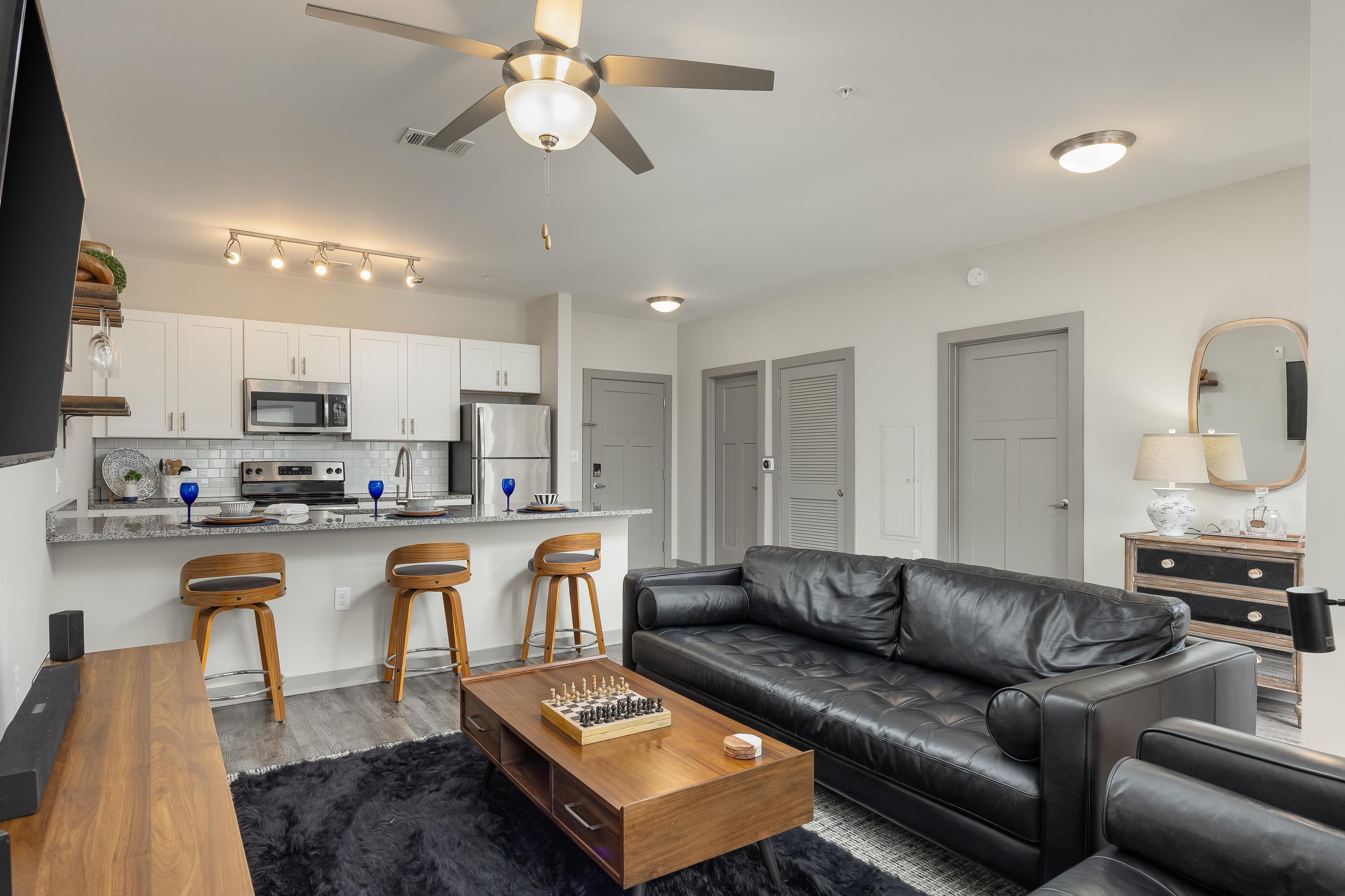 782 Riverfront Parkway, 419