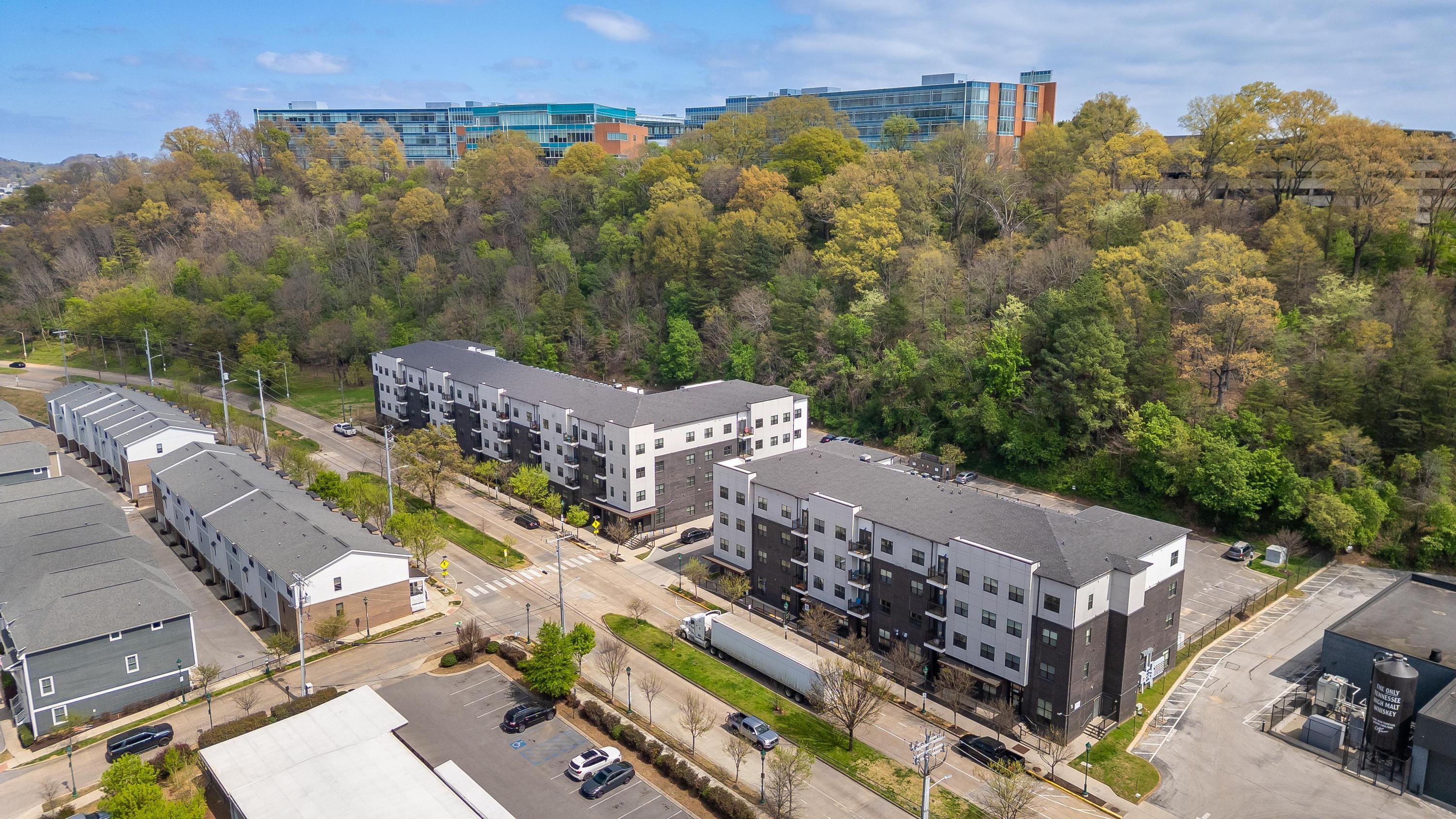 782 Riverfront Parkway, 419