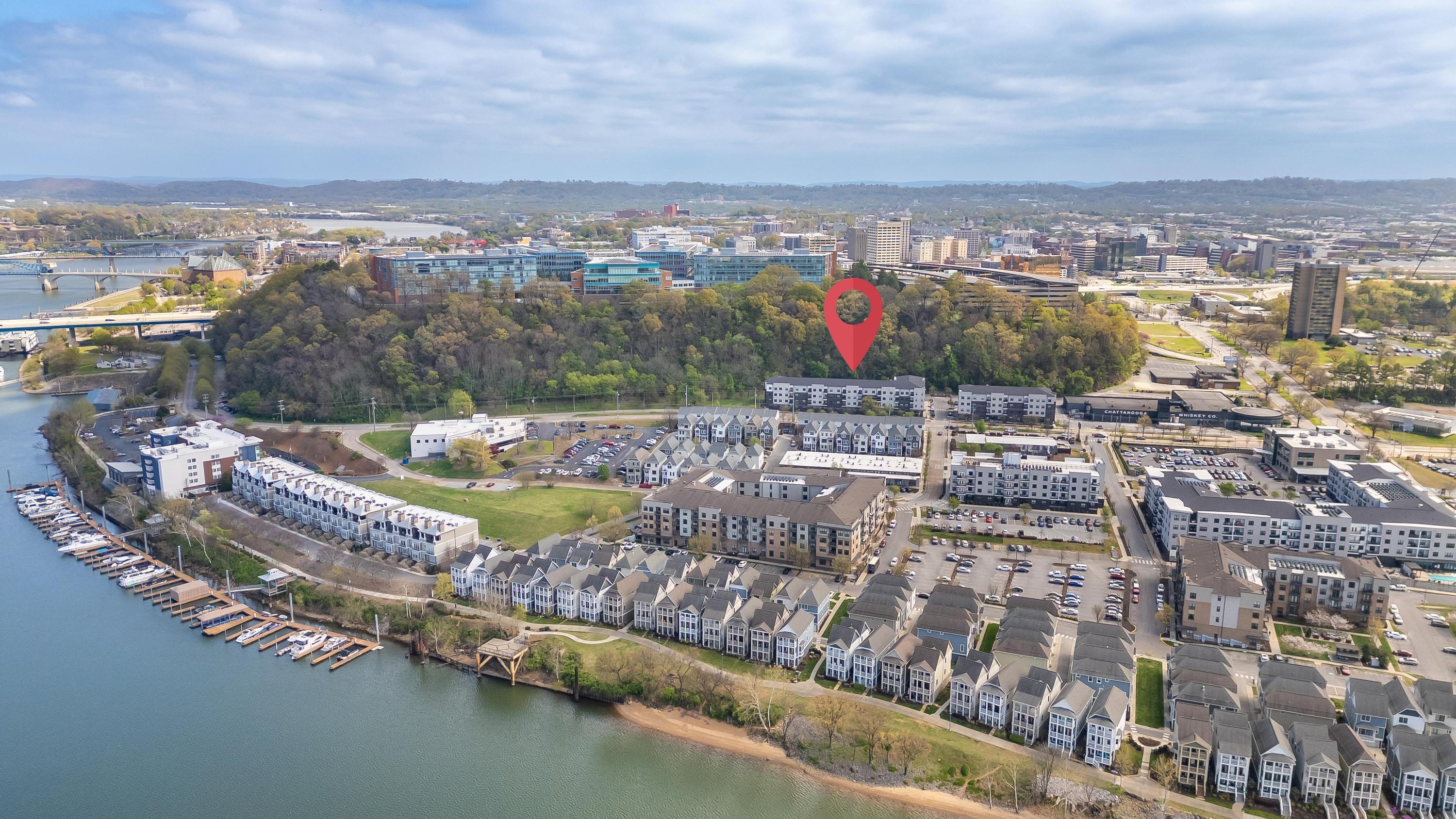 782 Riverfront Parkway, 419