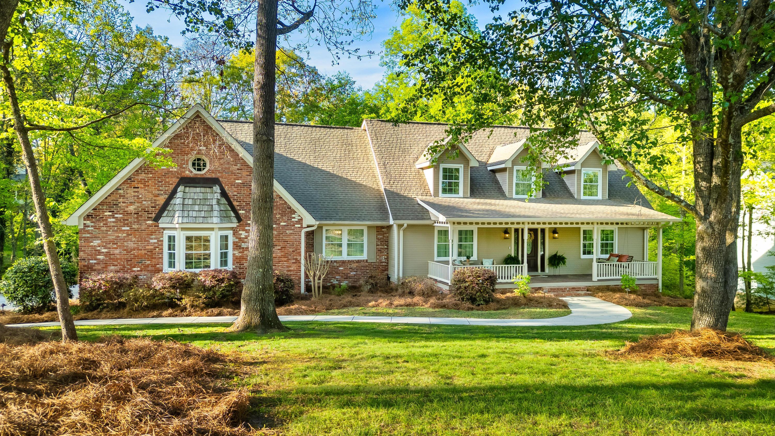 707 Rocky Shadows Drive