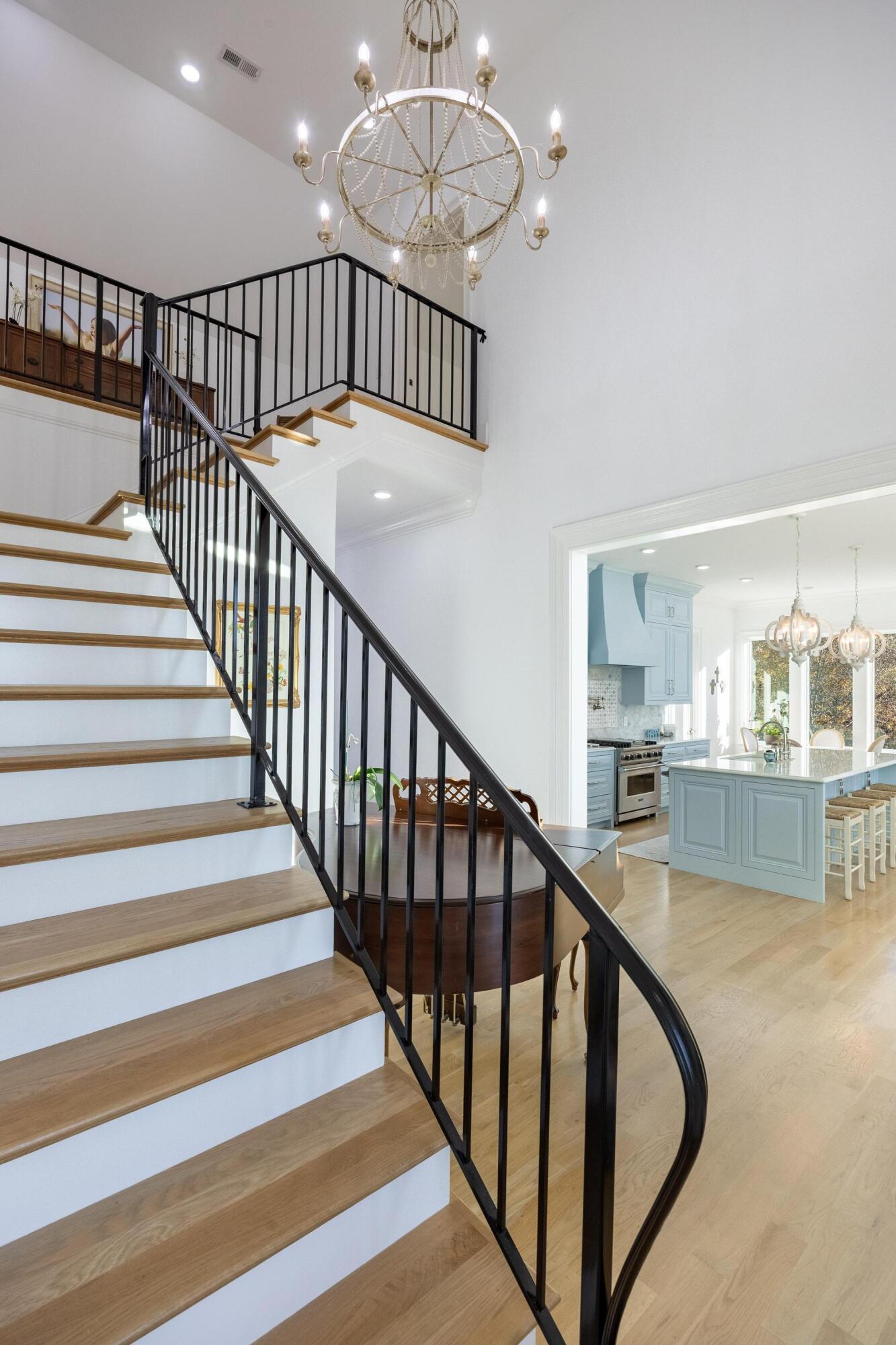 6376 Lynn Road