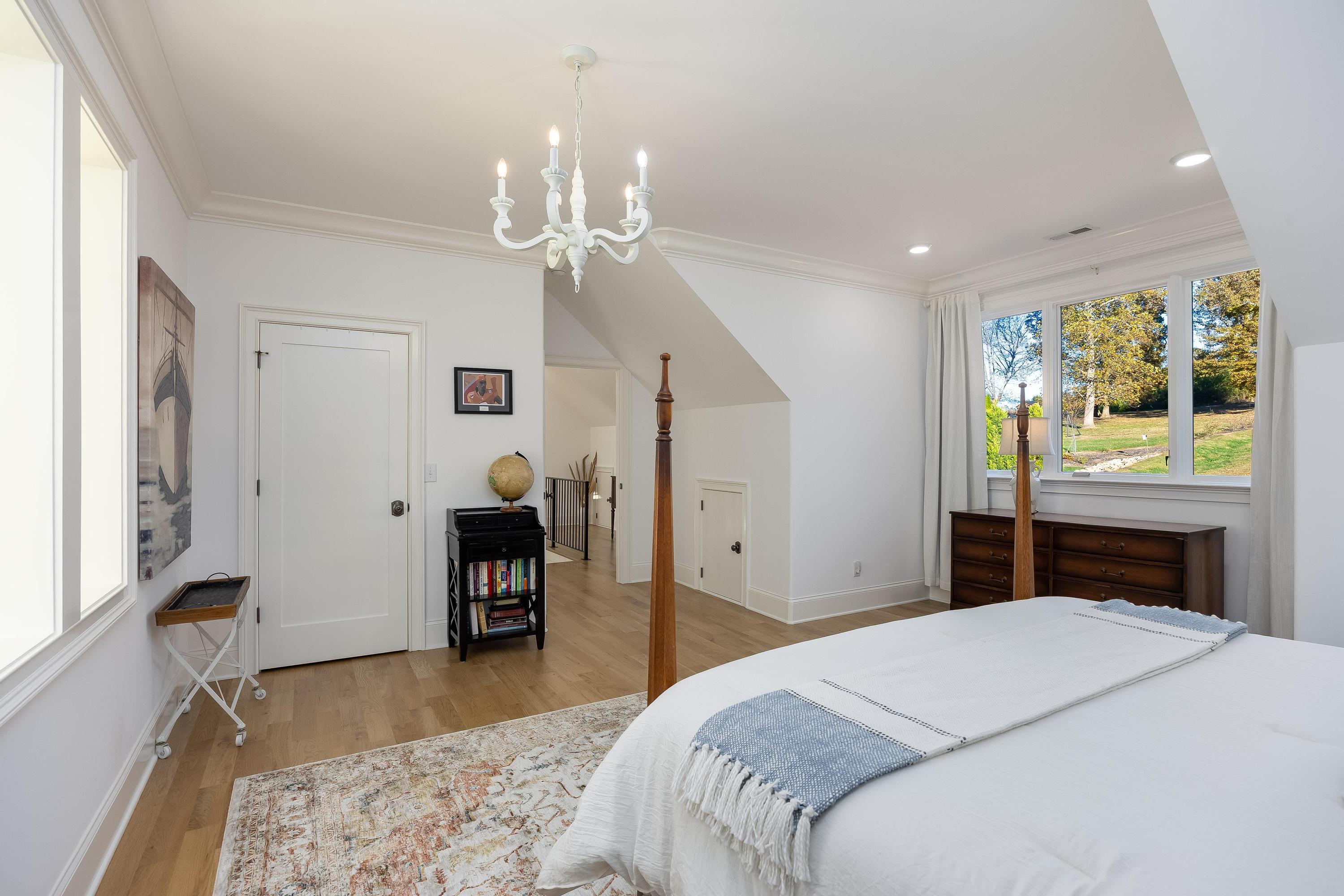 6376 Lynn Road