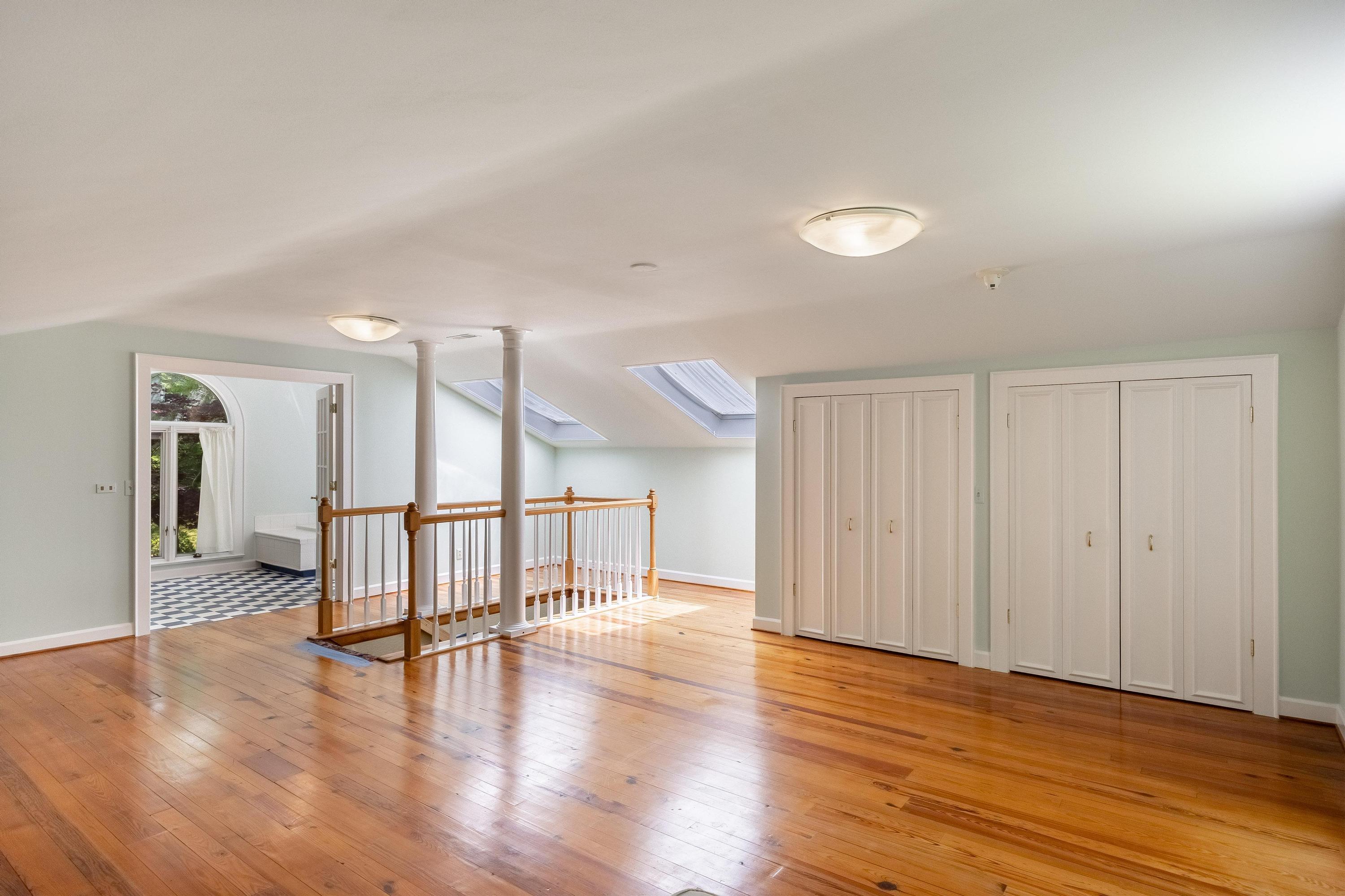 105 Riverpoint Road