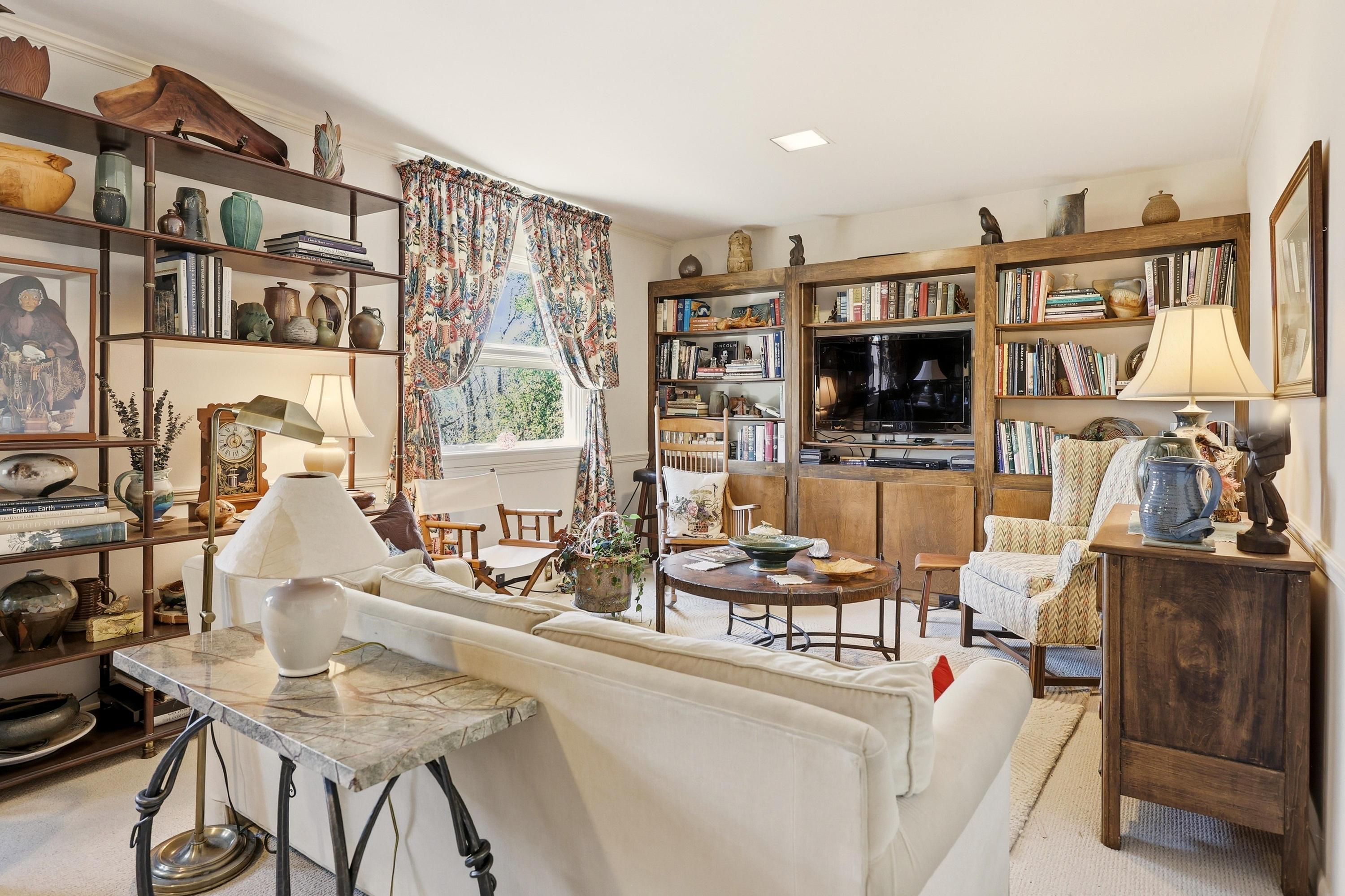 105 Riverpoint Road