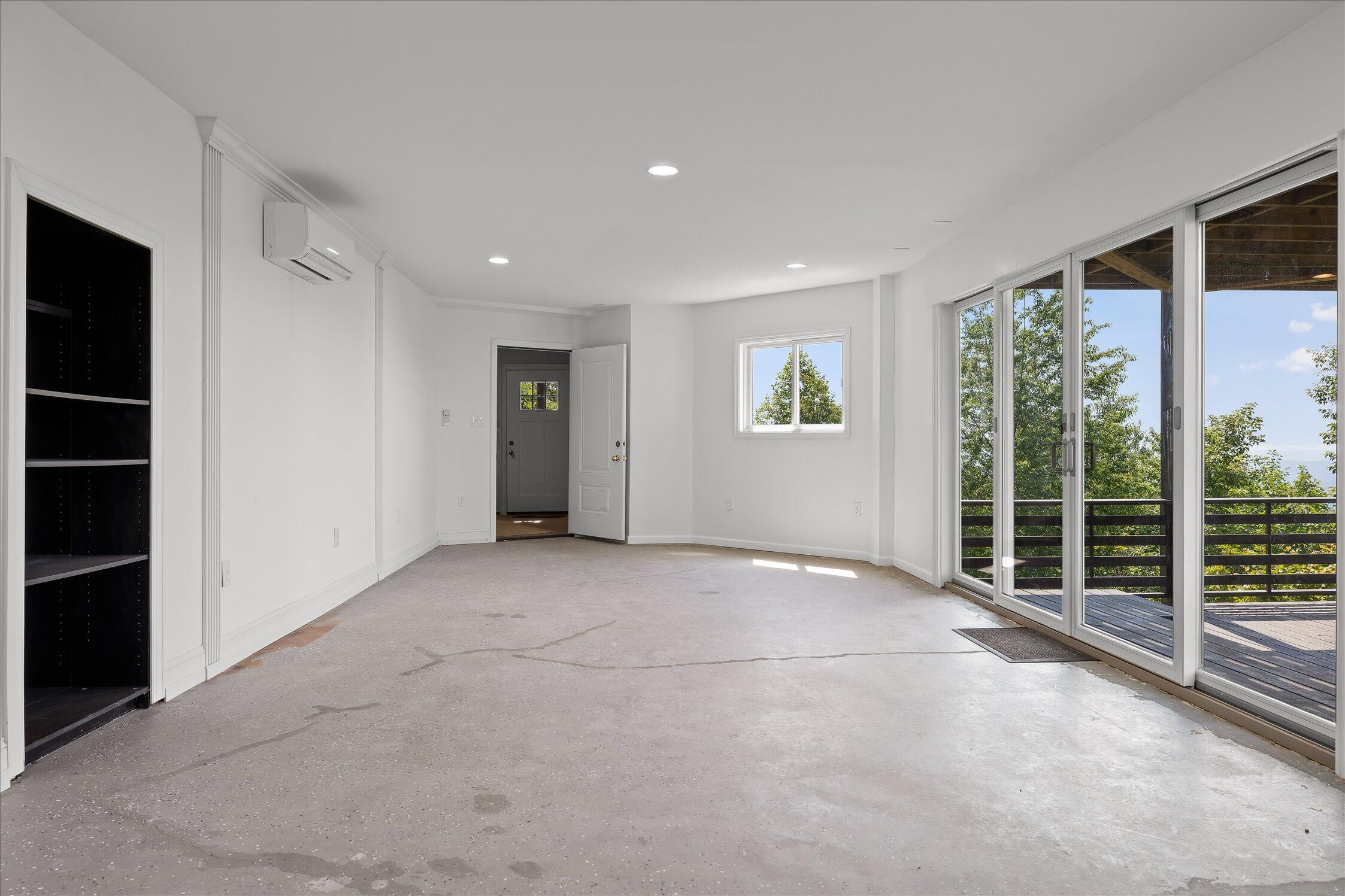 921 Rose Marie Court