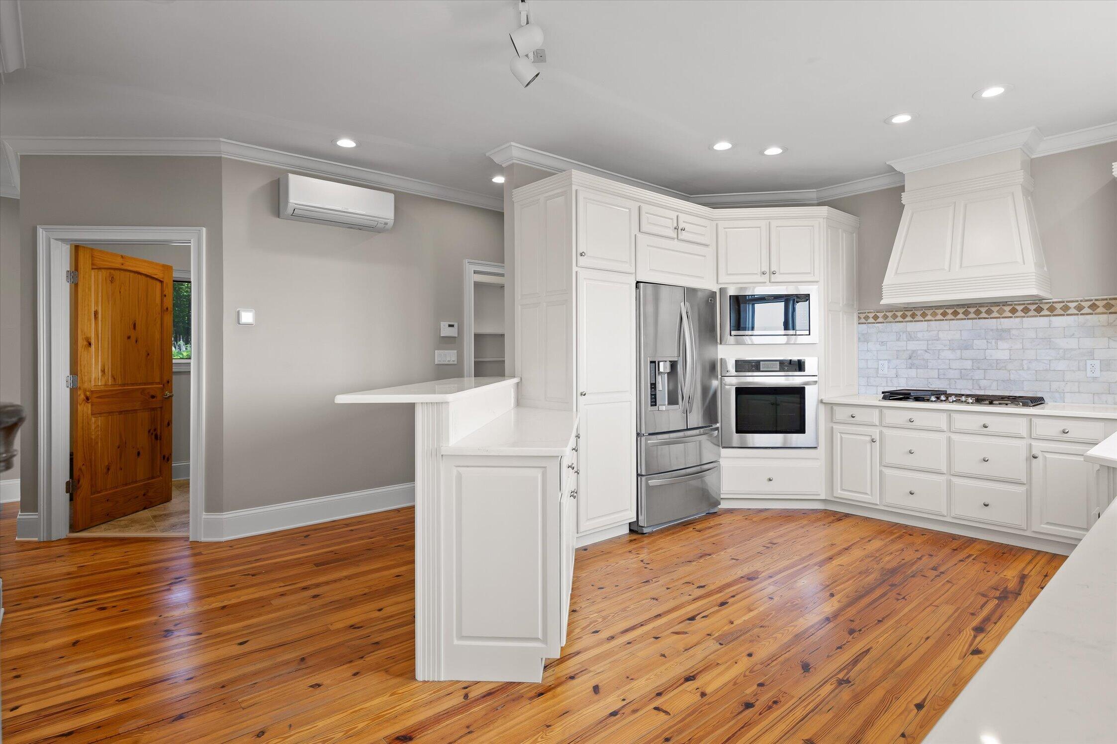 921 Rose Marie Court