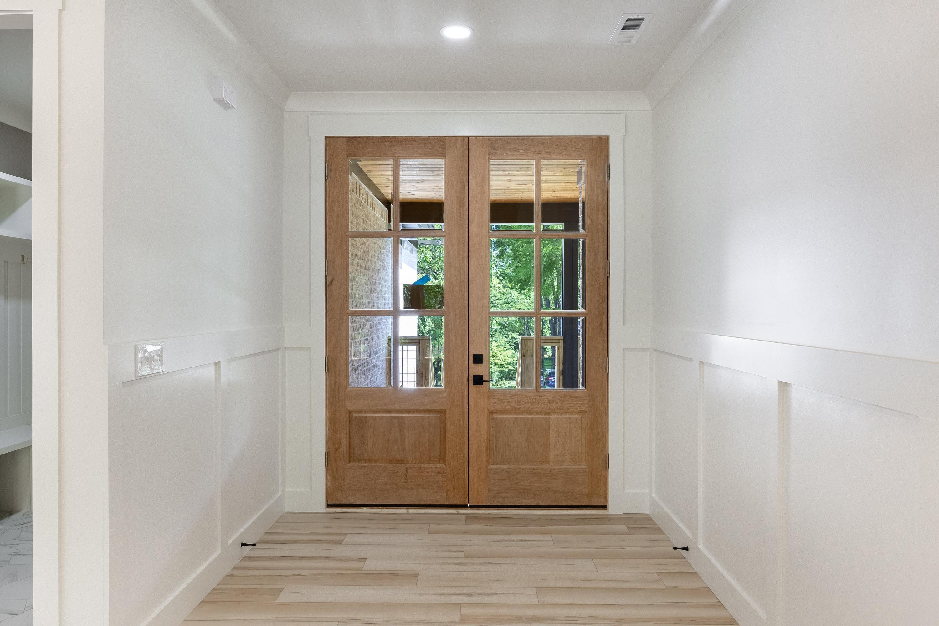 1706 Ray Jo Circle