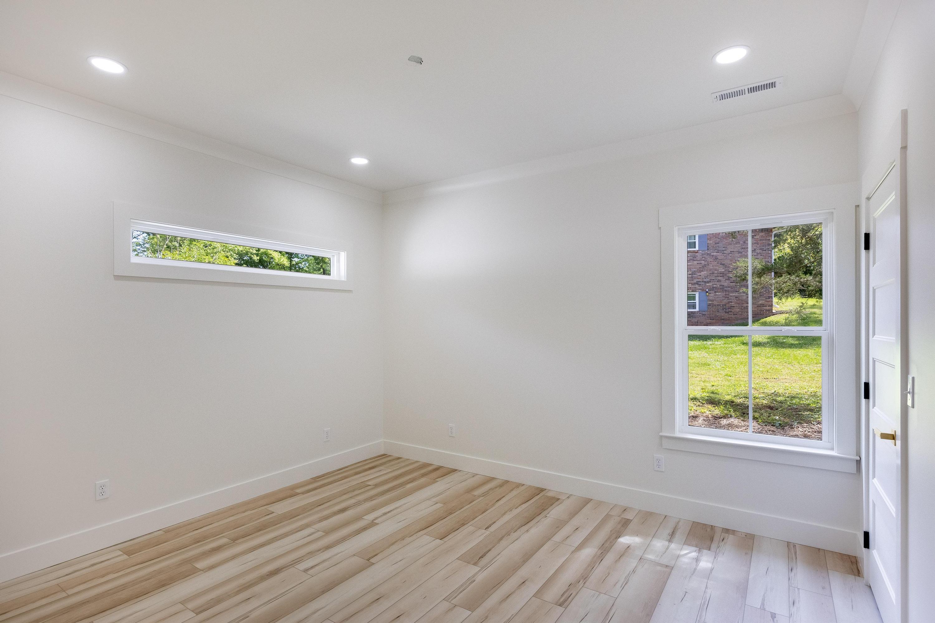 1706 Ray Jo Circle