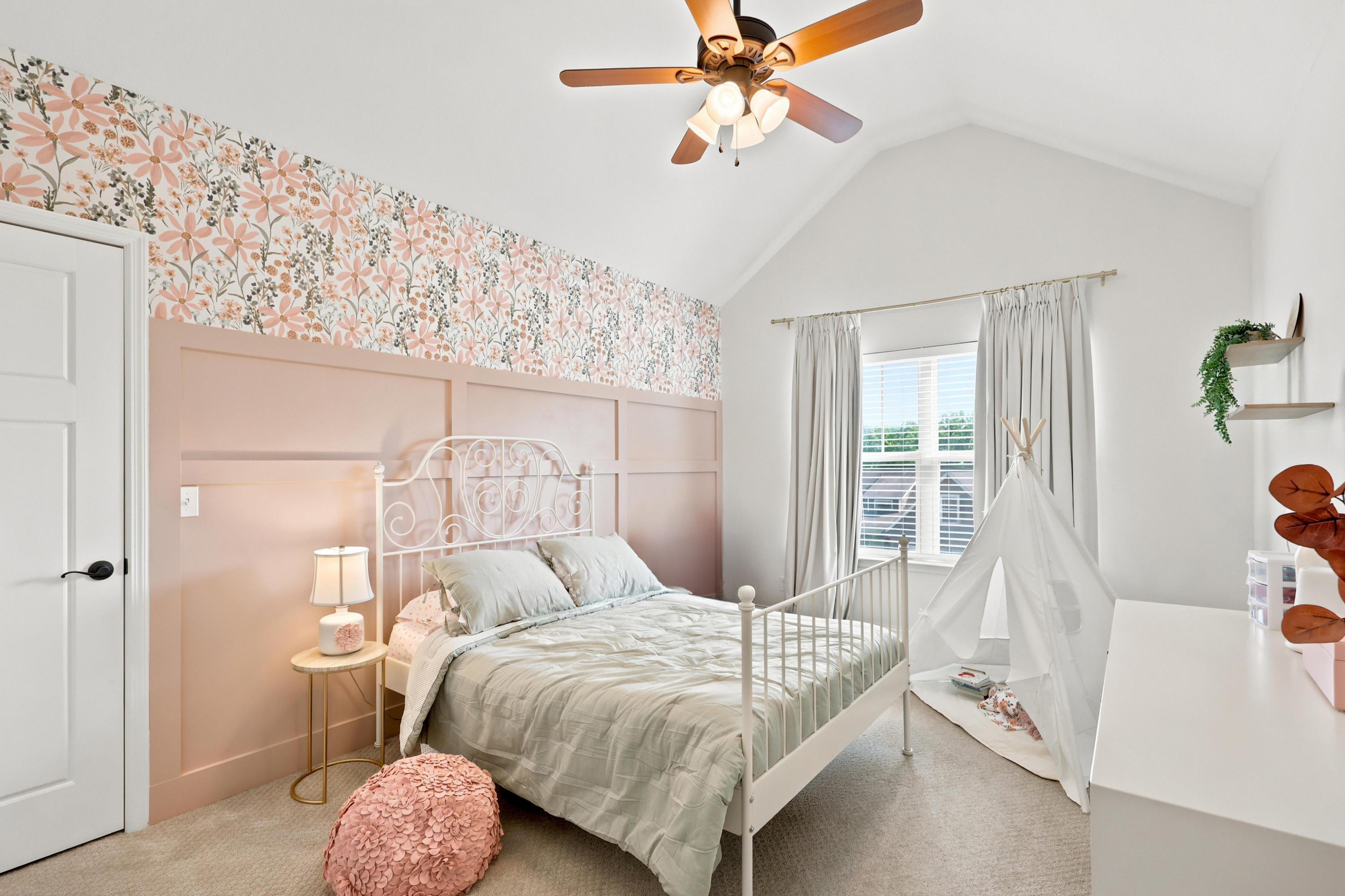 3499 Willow Lake Circle