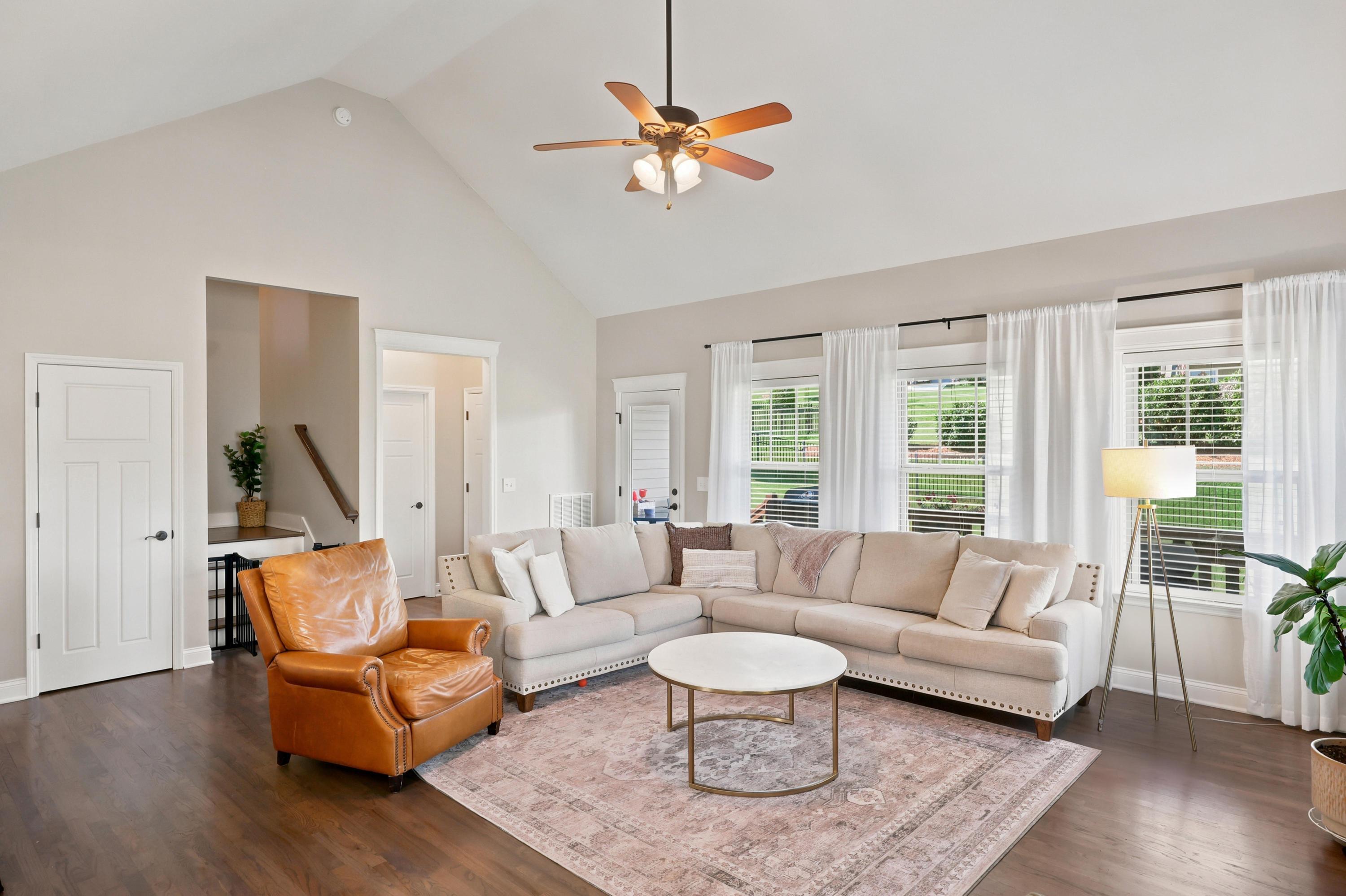 3499 Willow Lake Circle