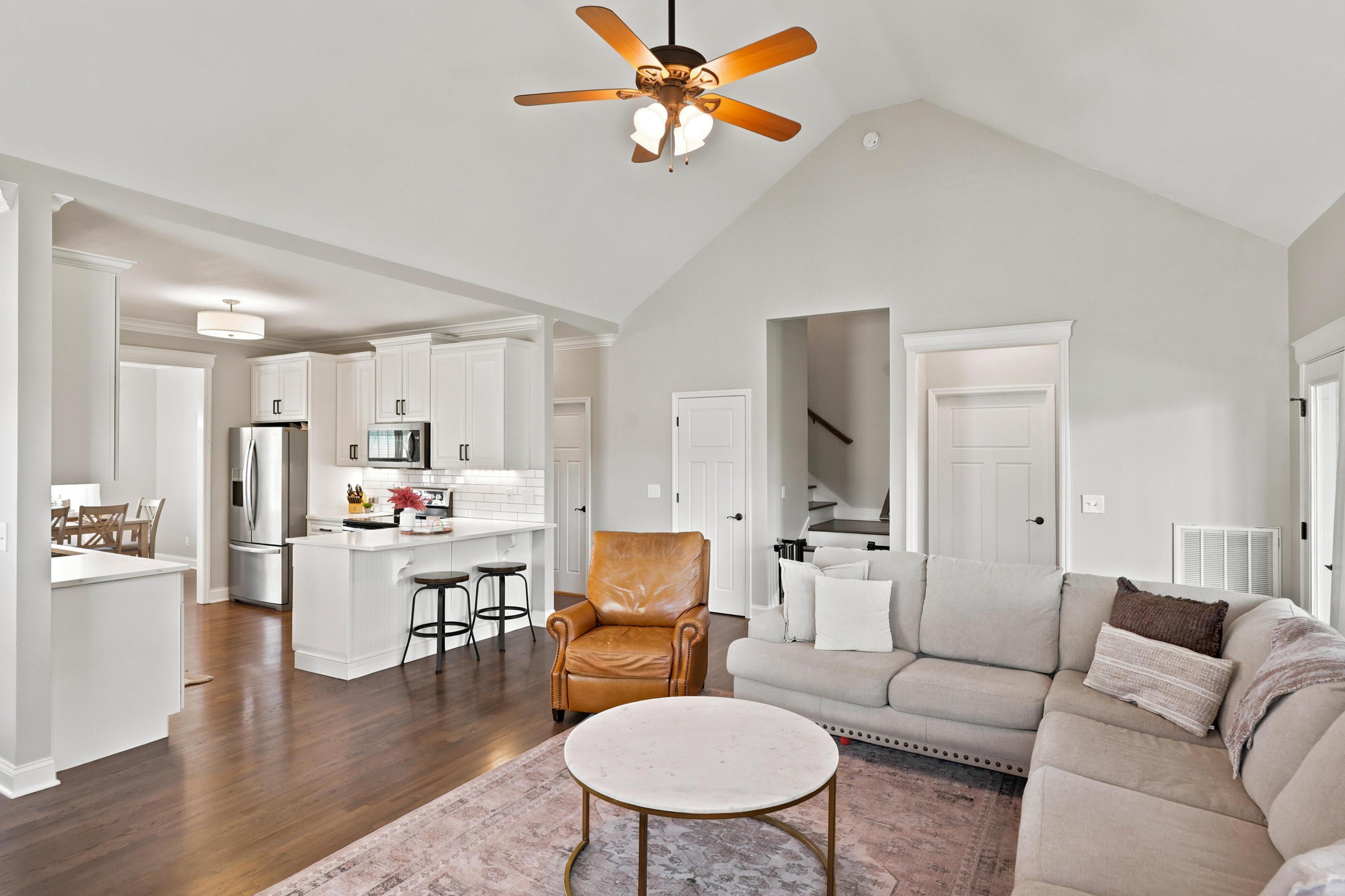 3499 Willow Lake Circle