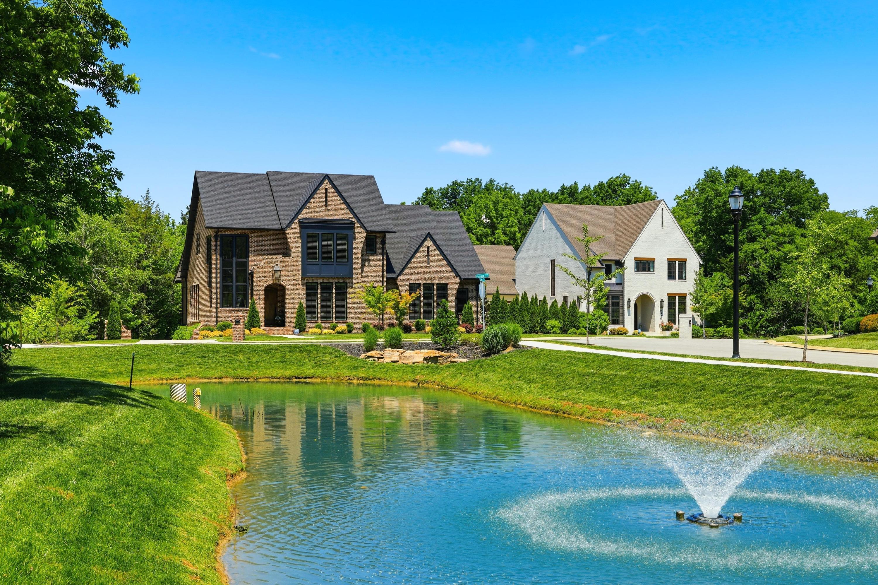 3693 Falkirk Way