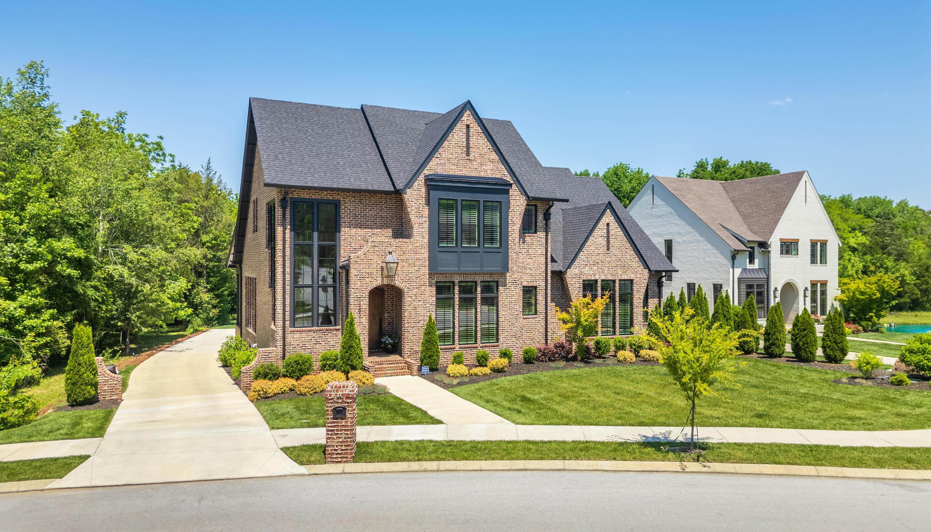 3693 Falkirk Way