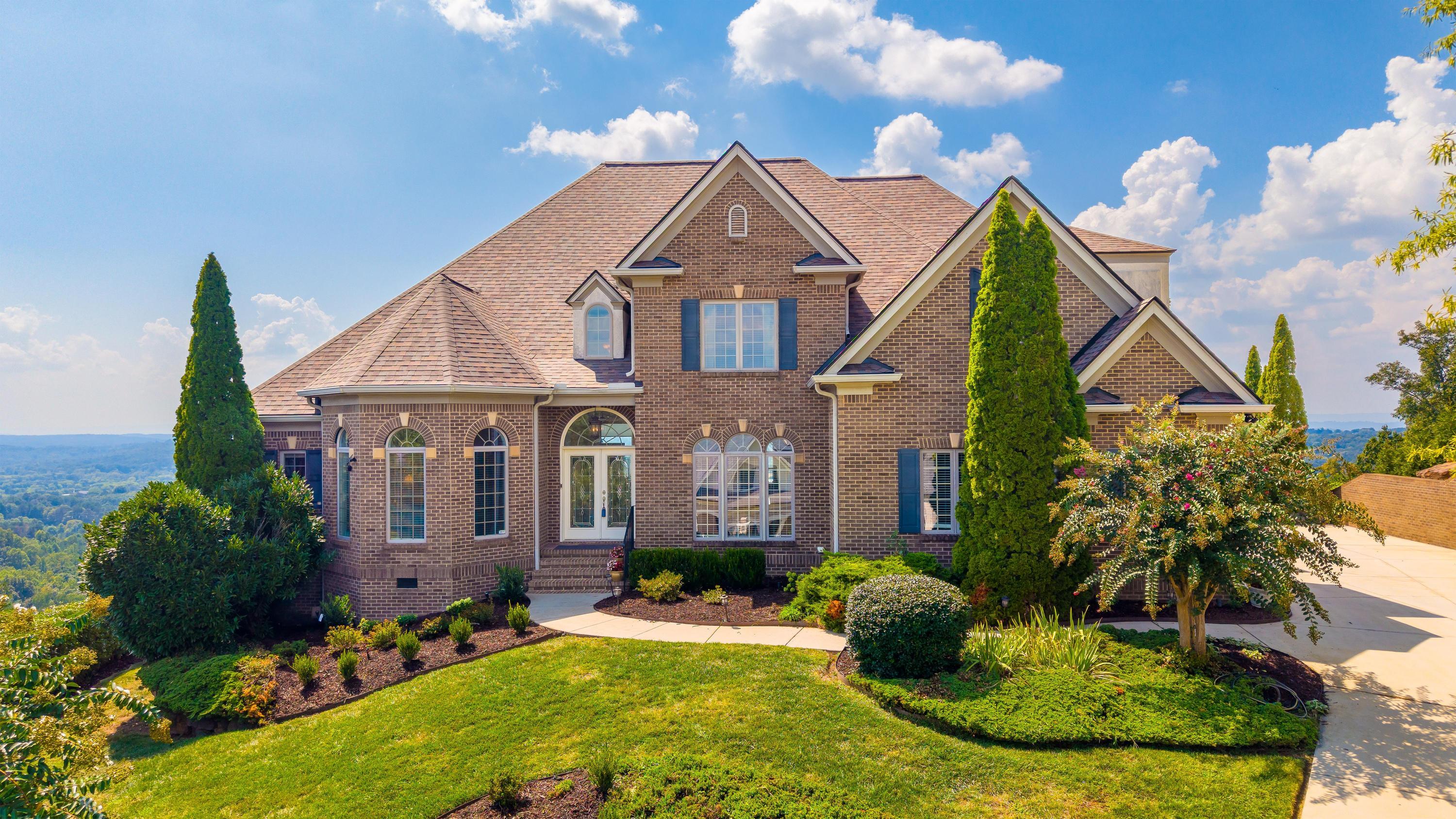 2252 Horizons Drive
