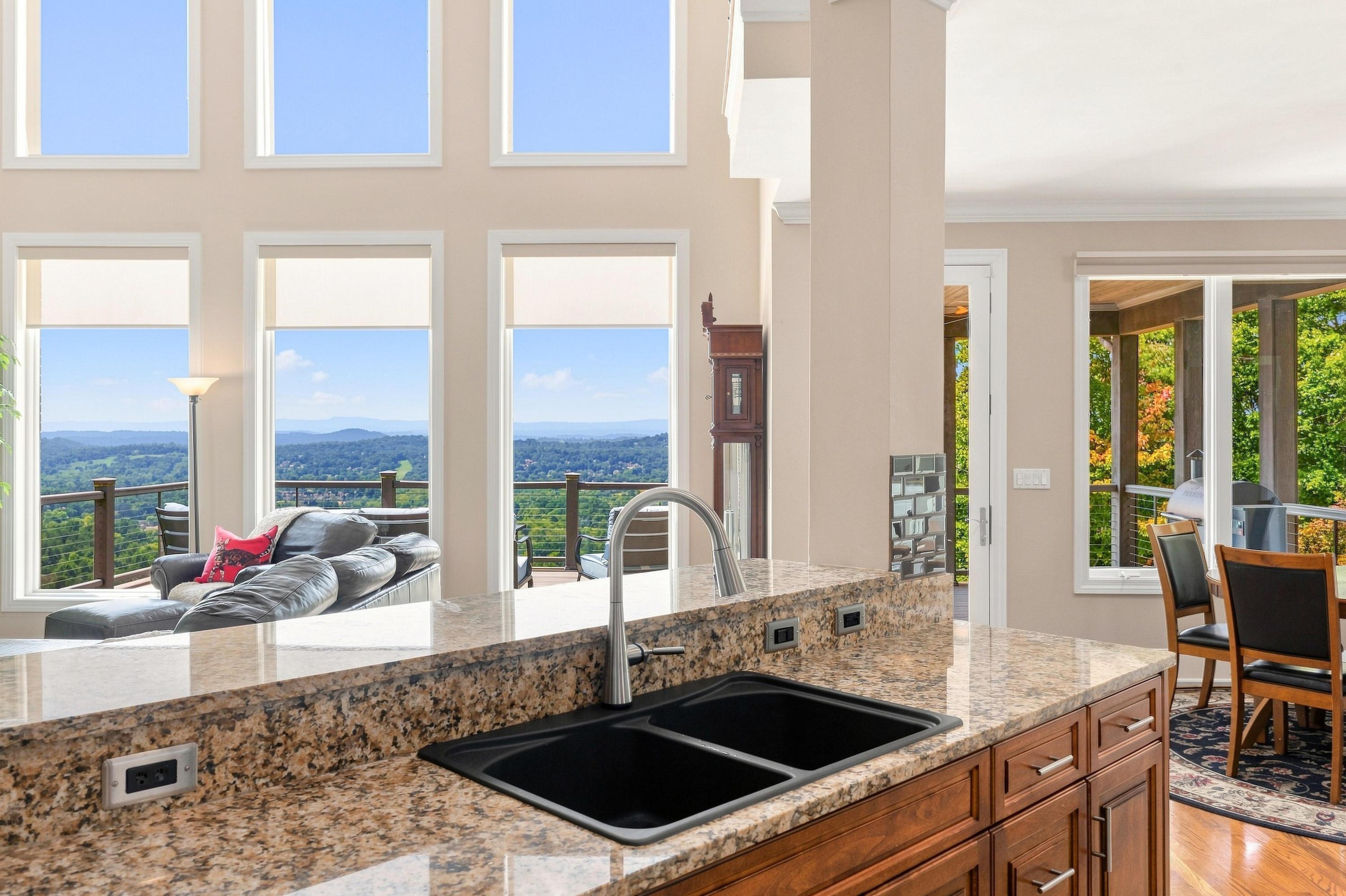 2252 Horizons Drive