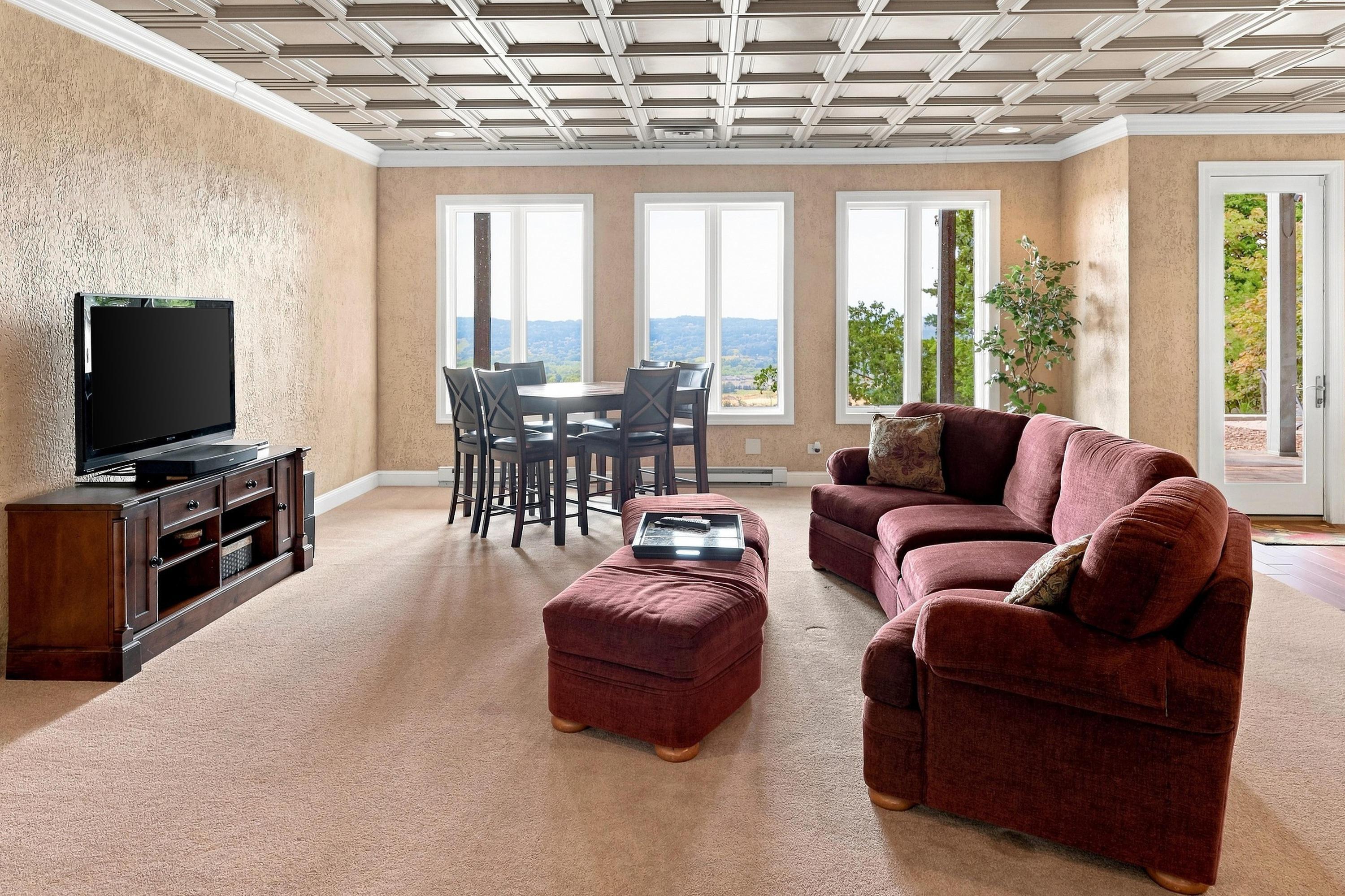 2252 Horizons Drive