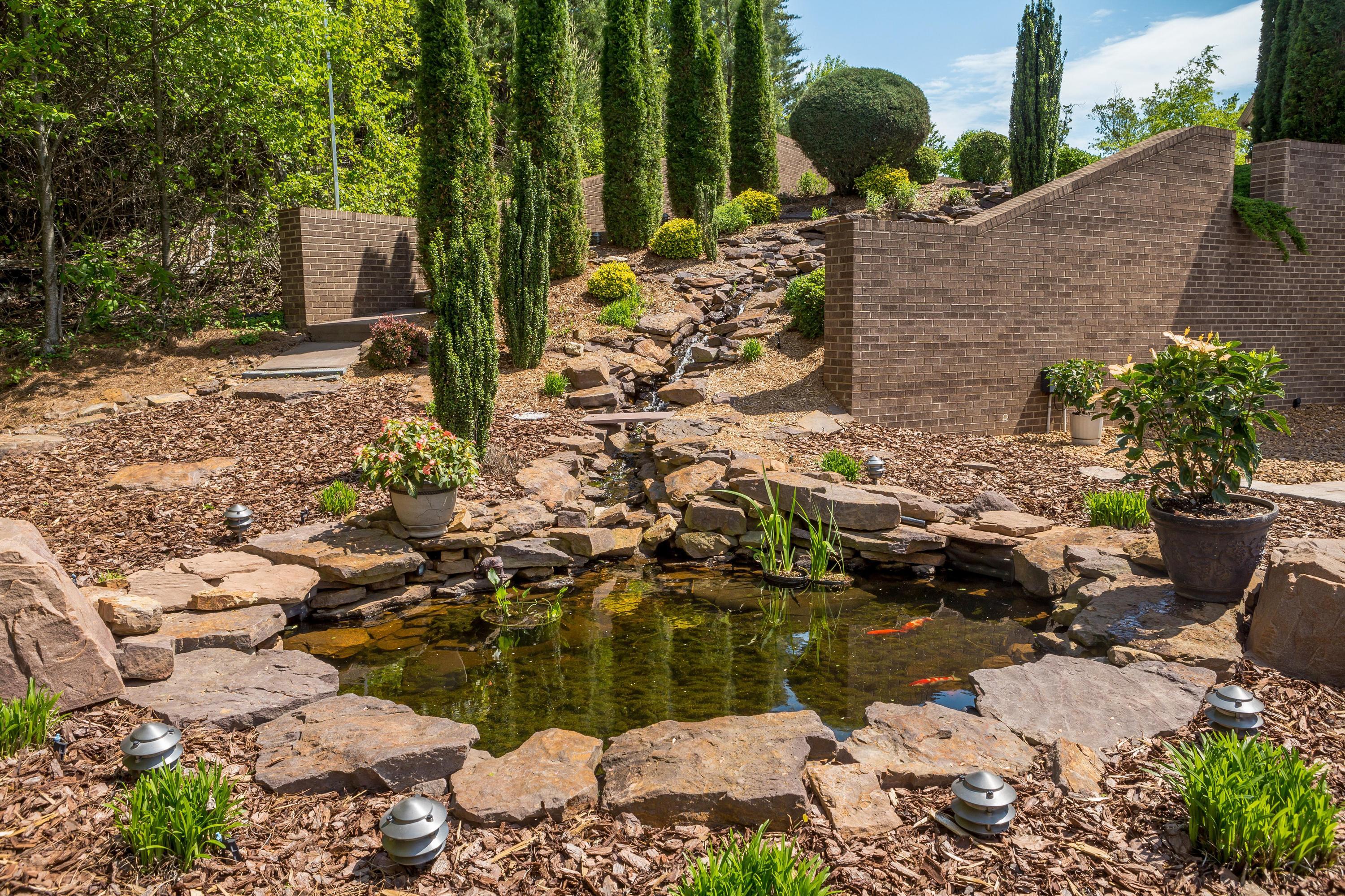 2252 Horizons Drive