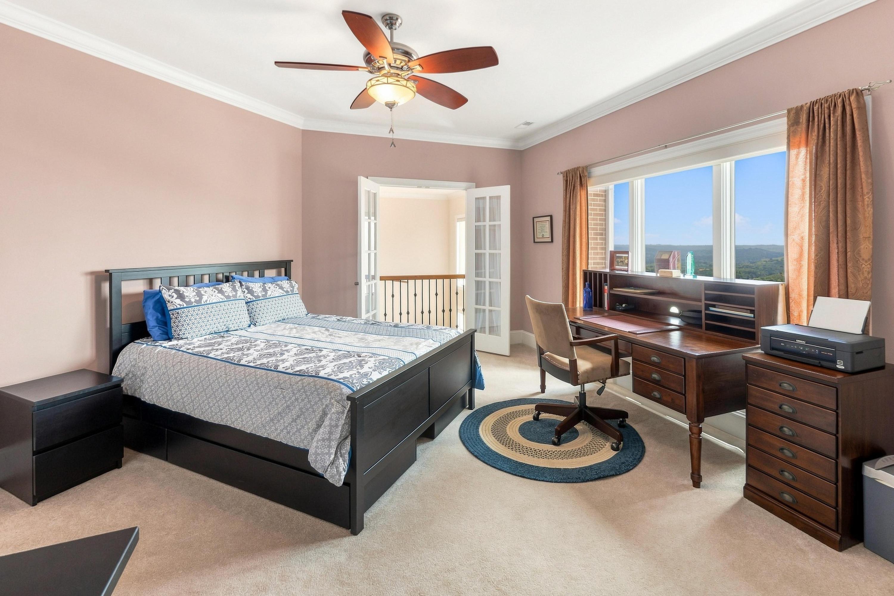 2252 Horizons Drive