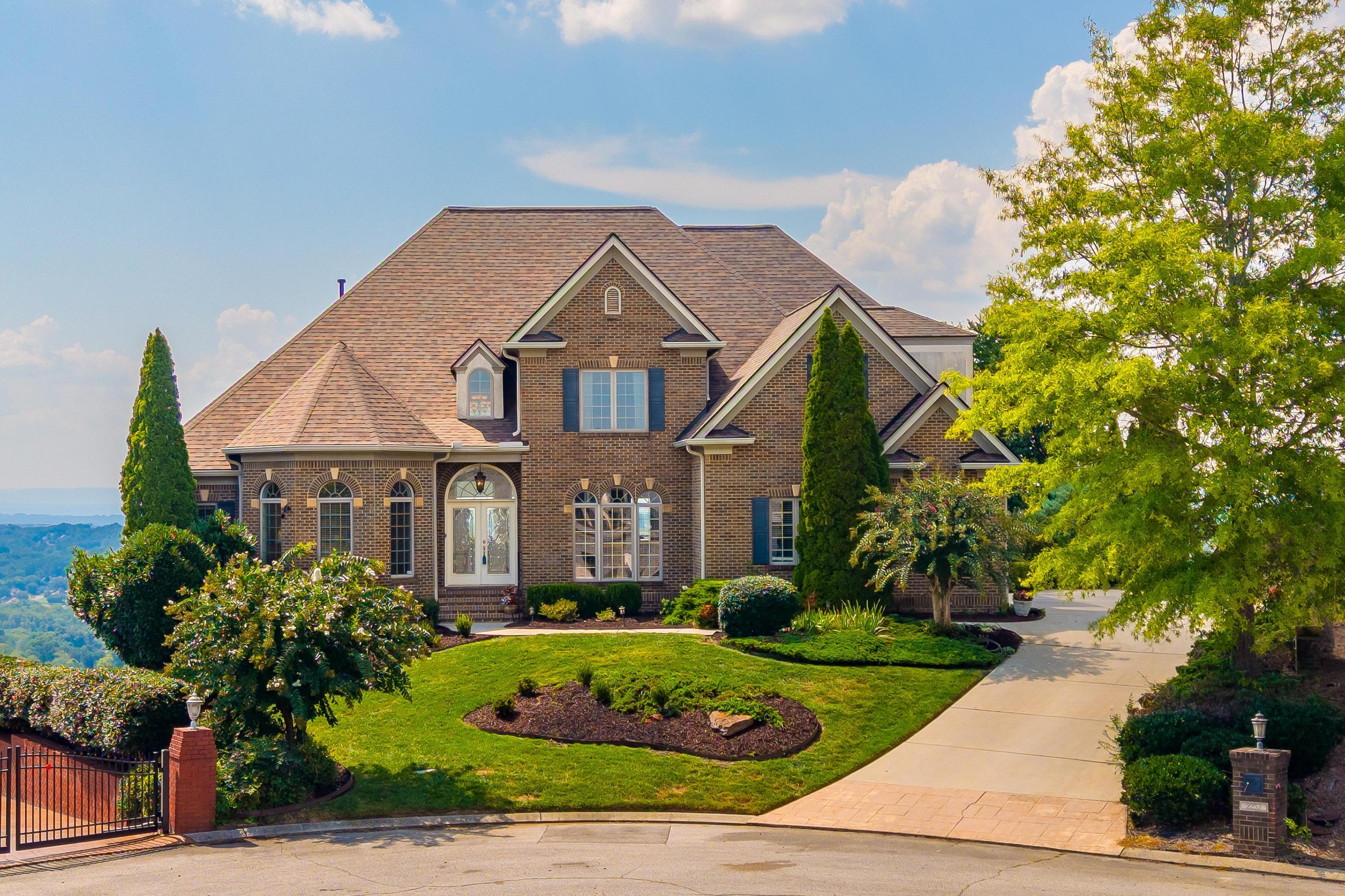 2252 Horizons Drive