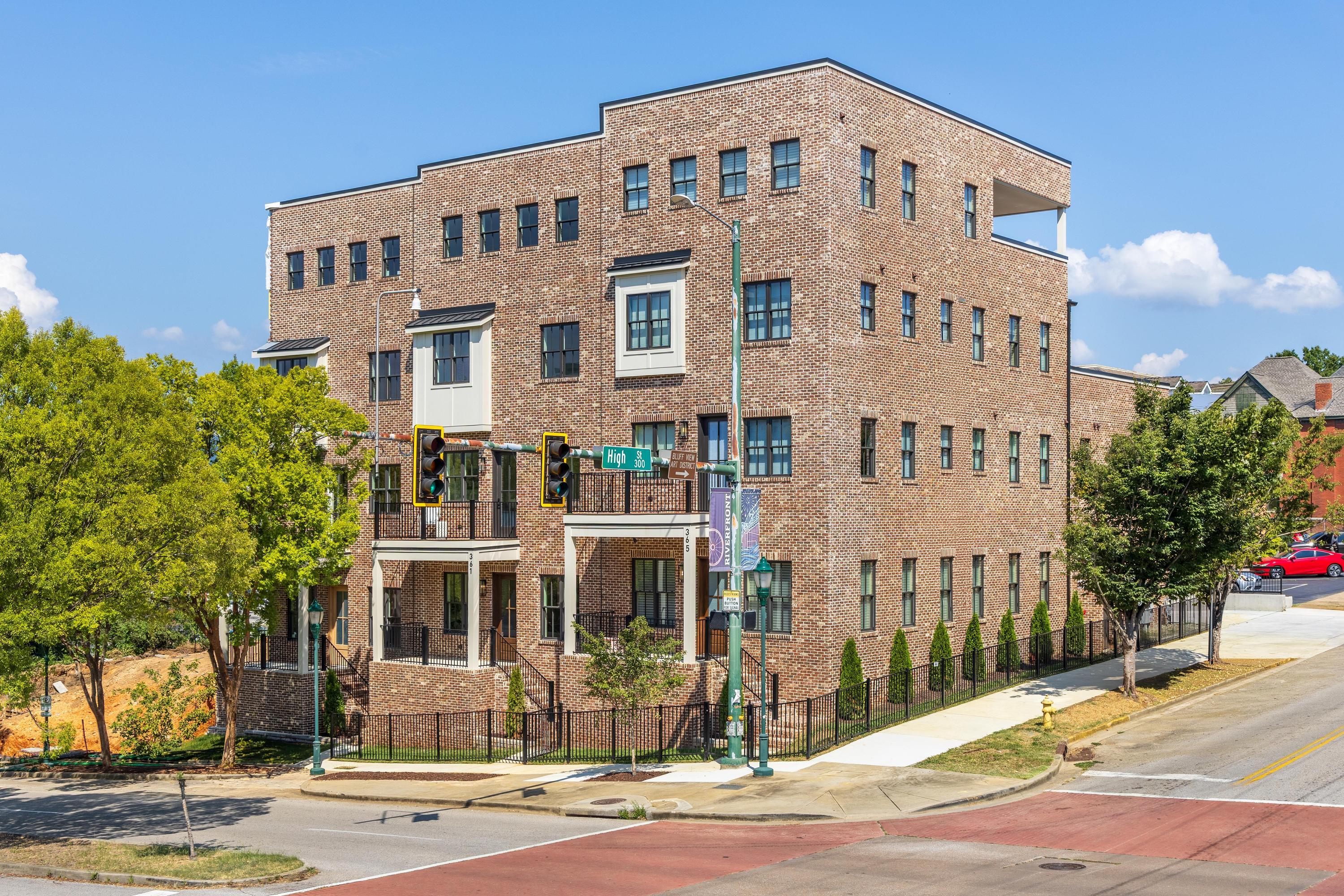 357 E 4th Street