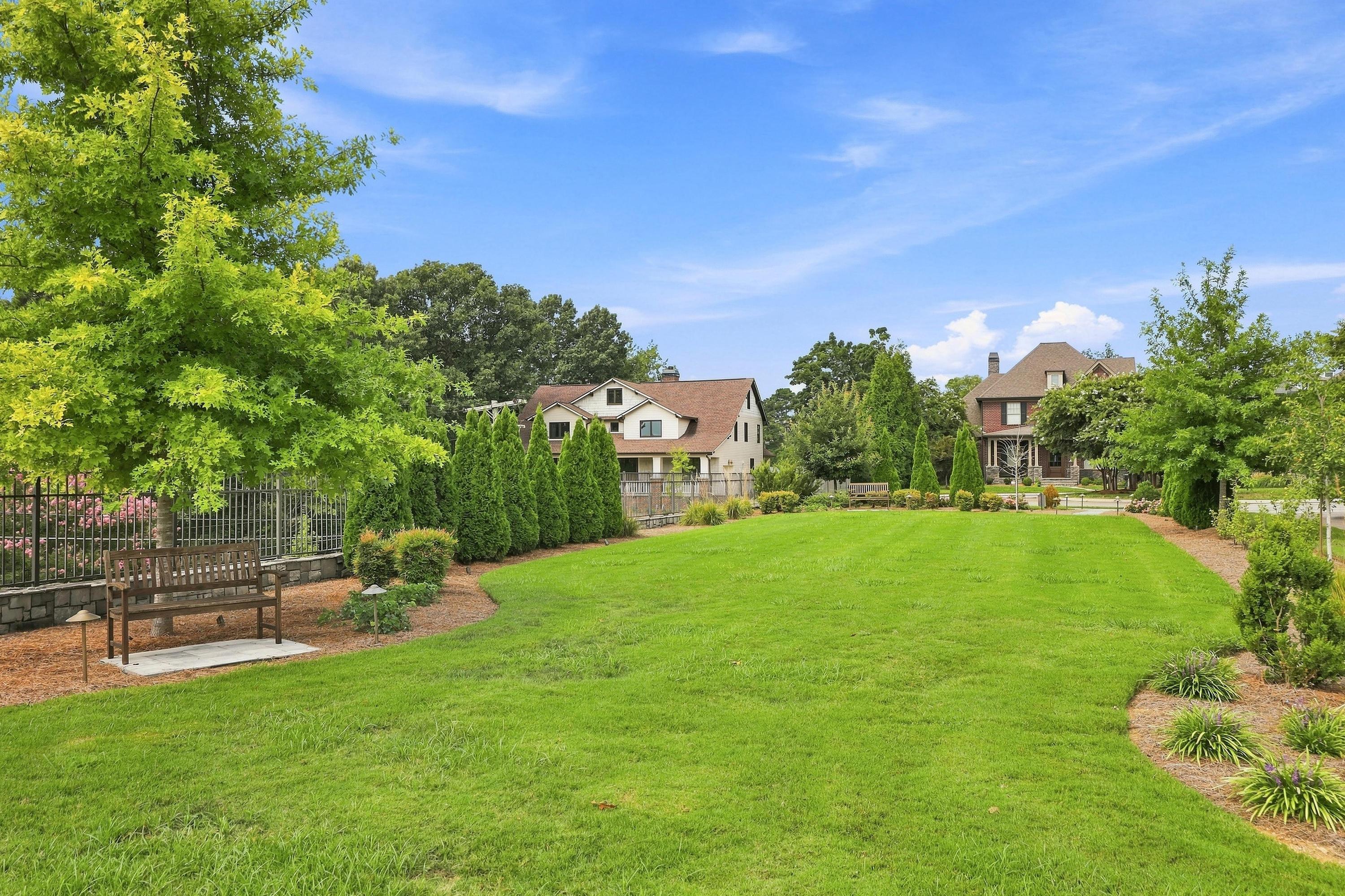 1259 Longholm Court