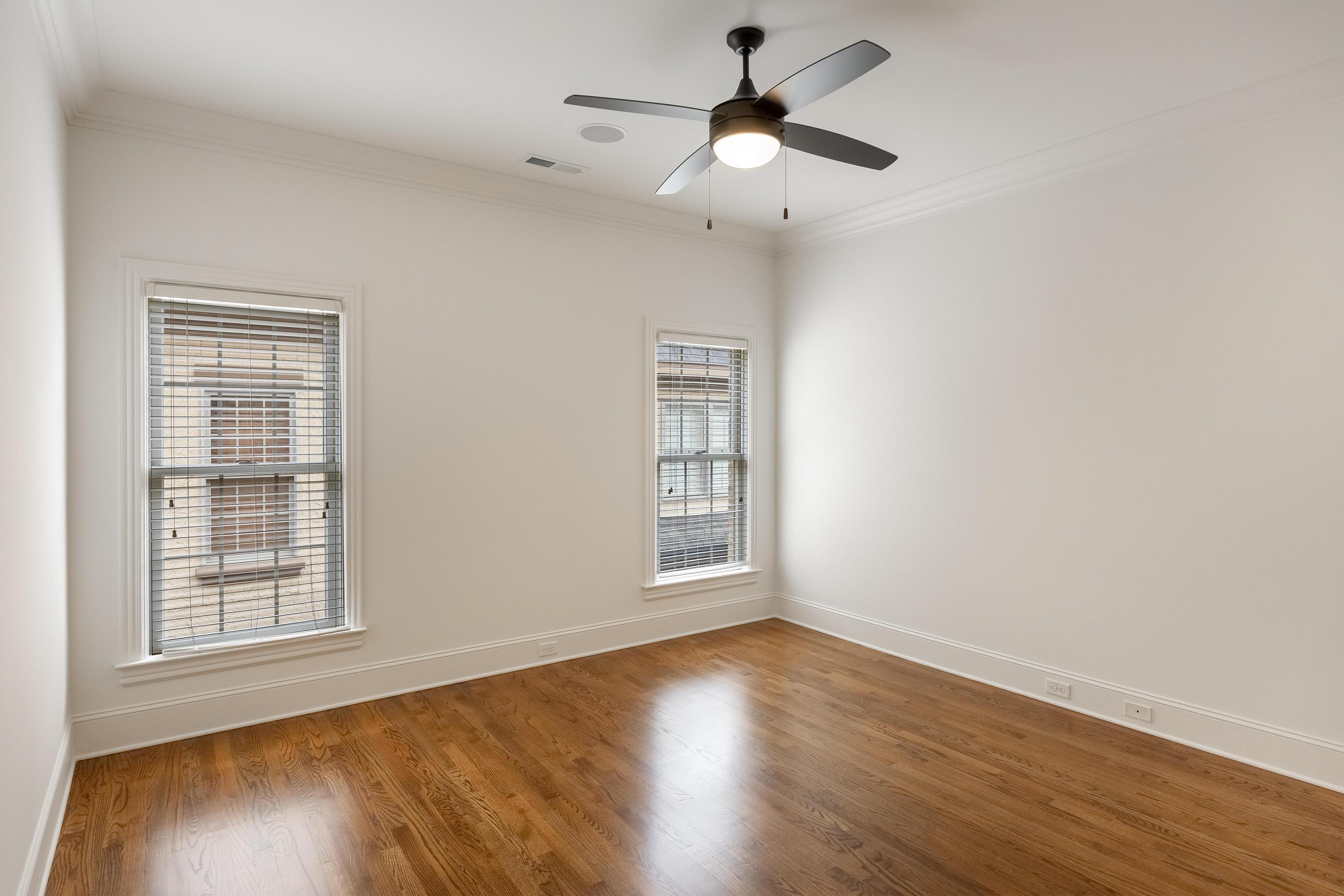 1259 Longholm Court
