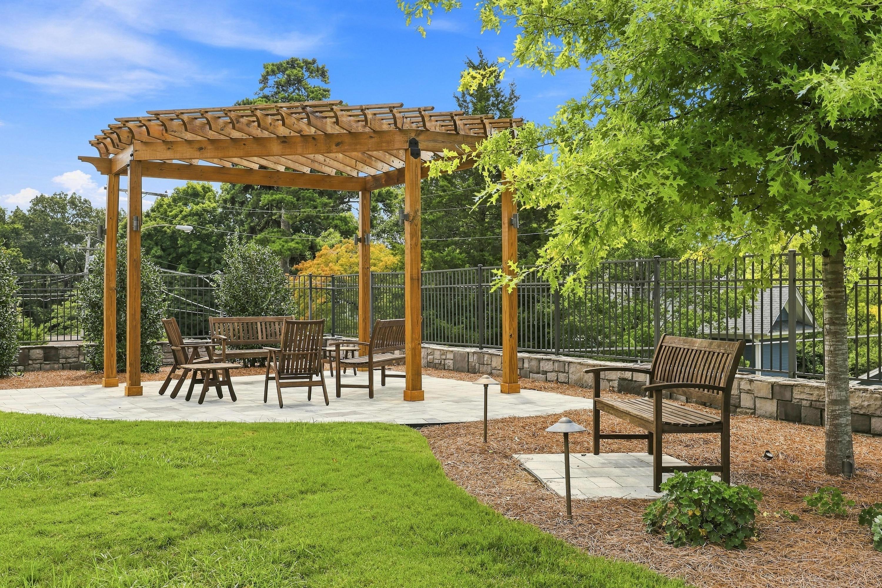 1259 Longholm Court