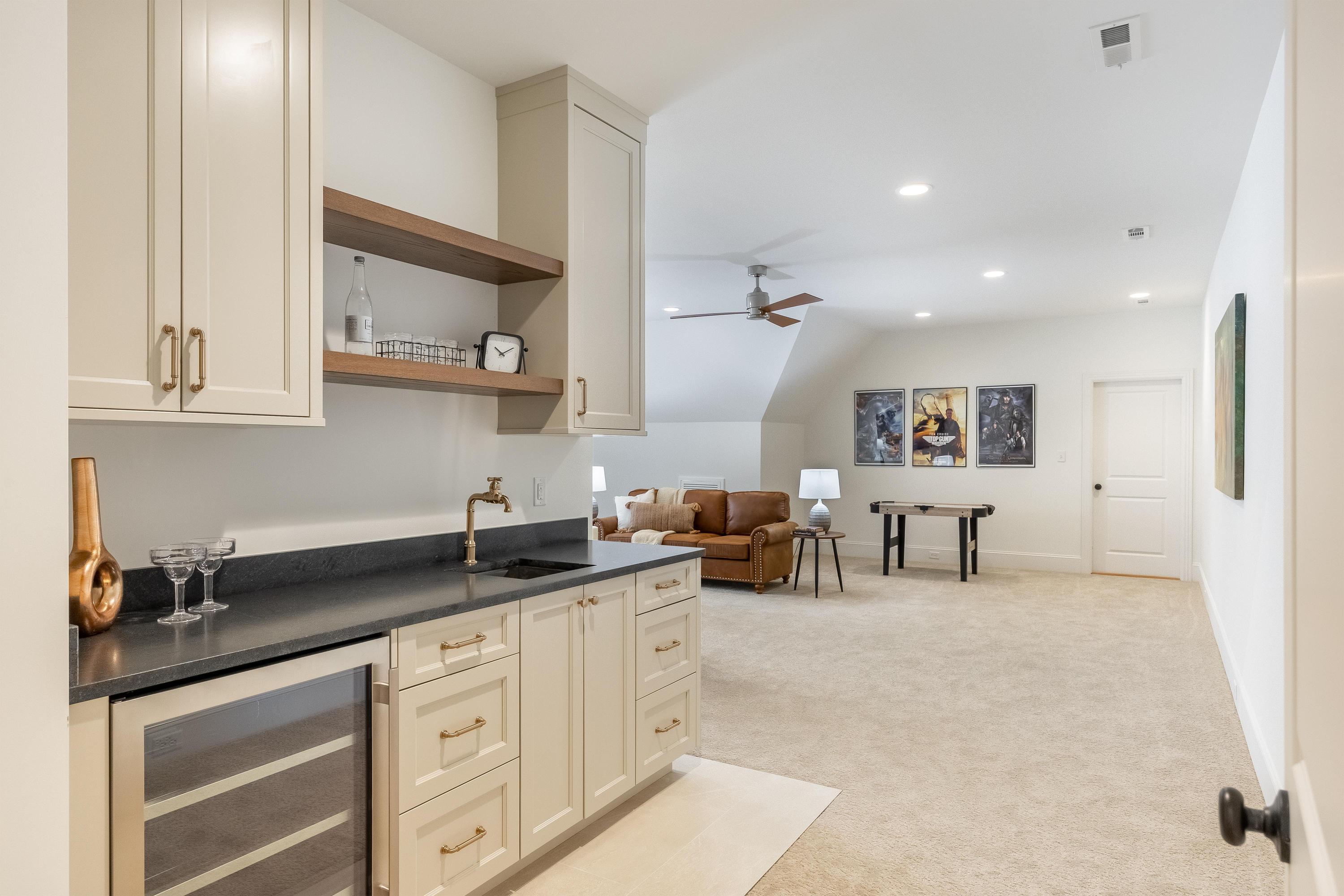 1259 Longholm Court