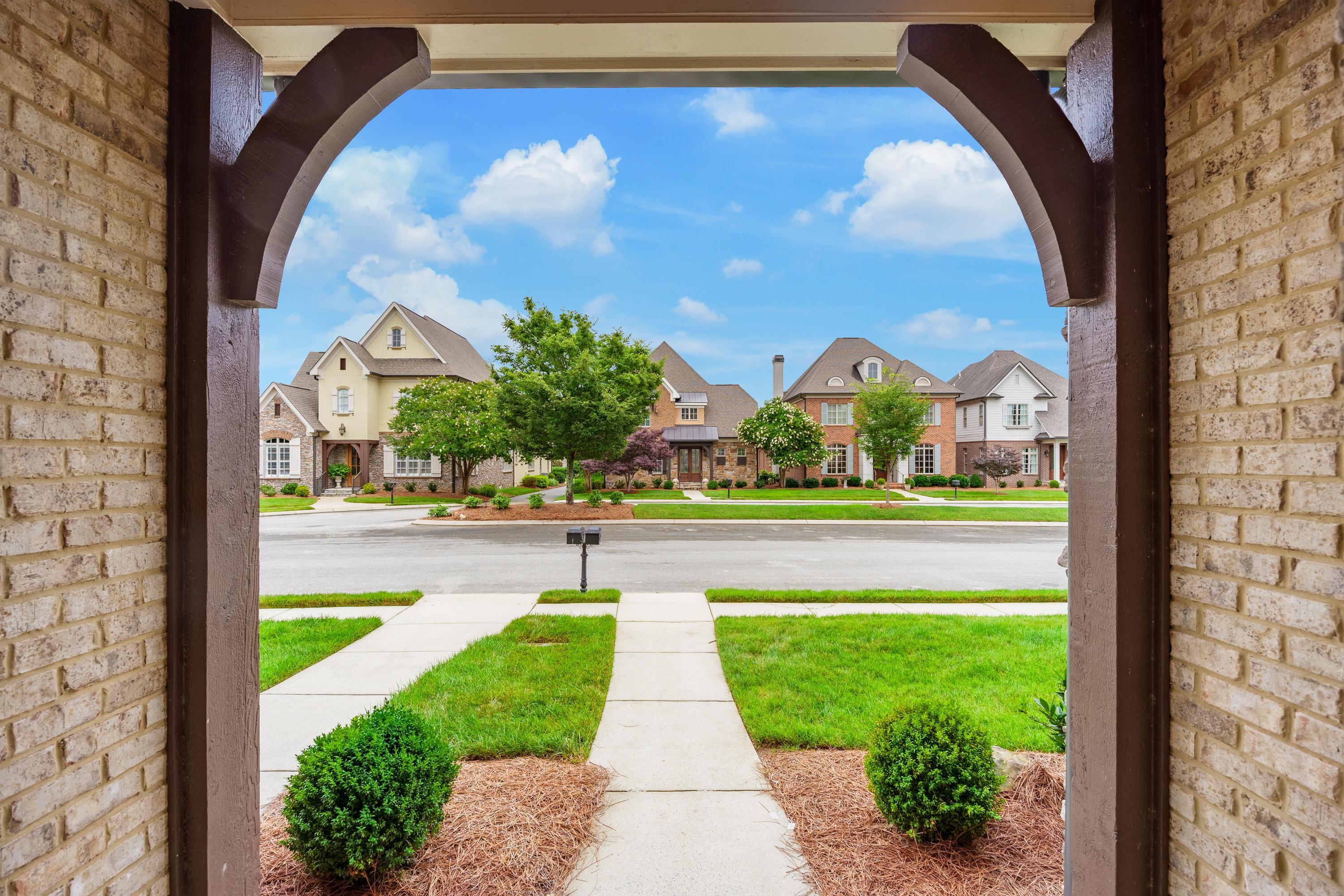 1259 Longholm Court