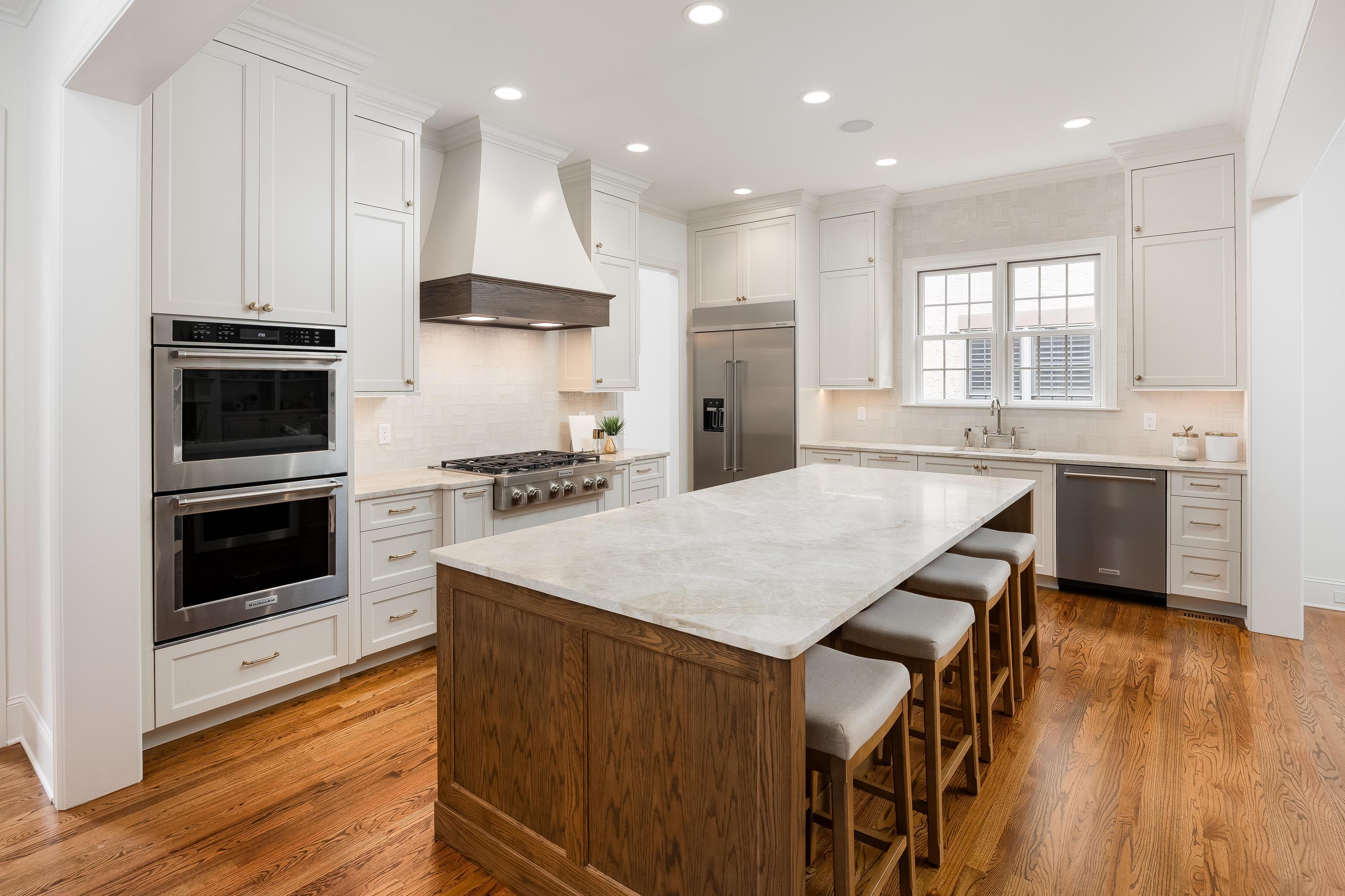 1259 Longholm Court