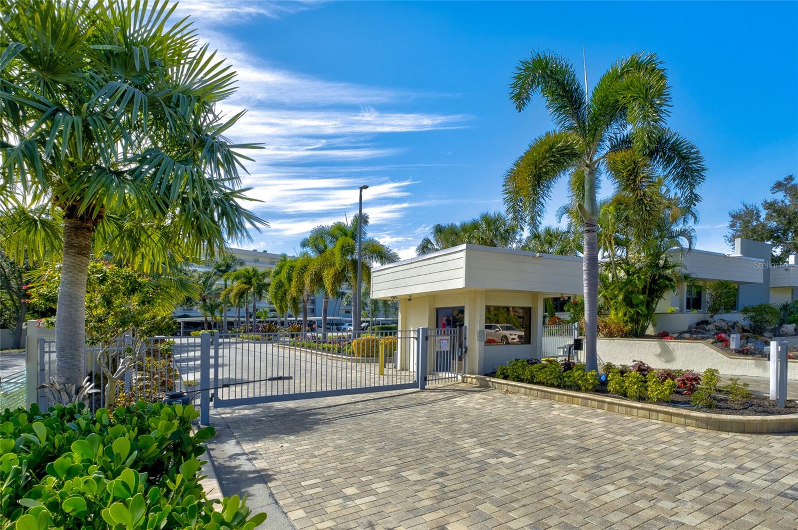 5740 MIDNIGHT PASS RD #407F