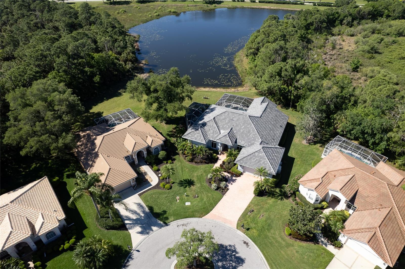 5233 FAR OAK CIR