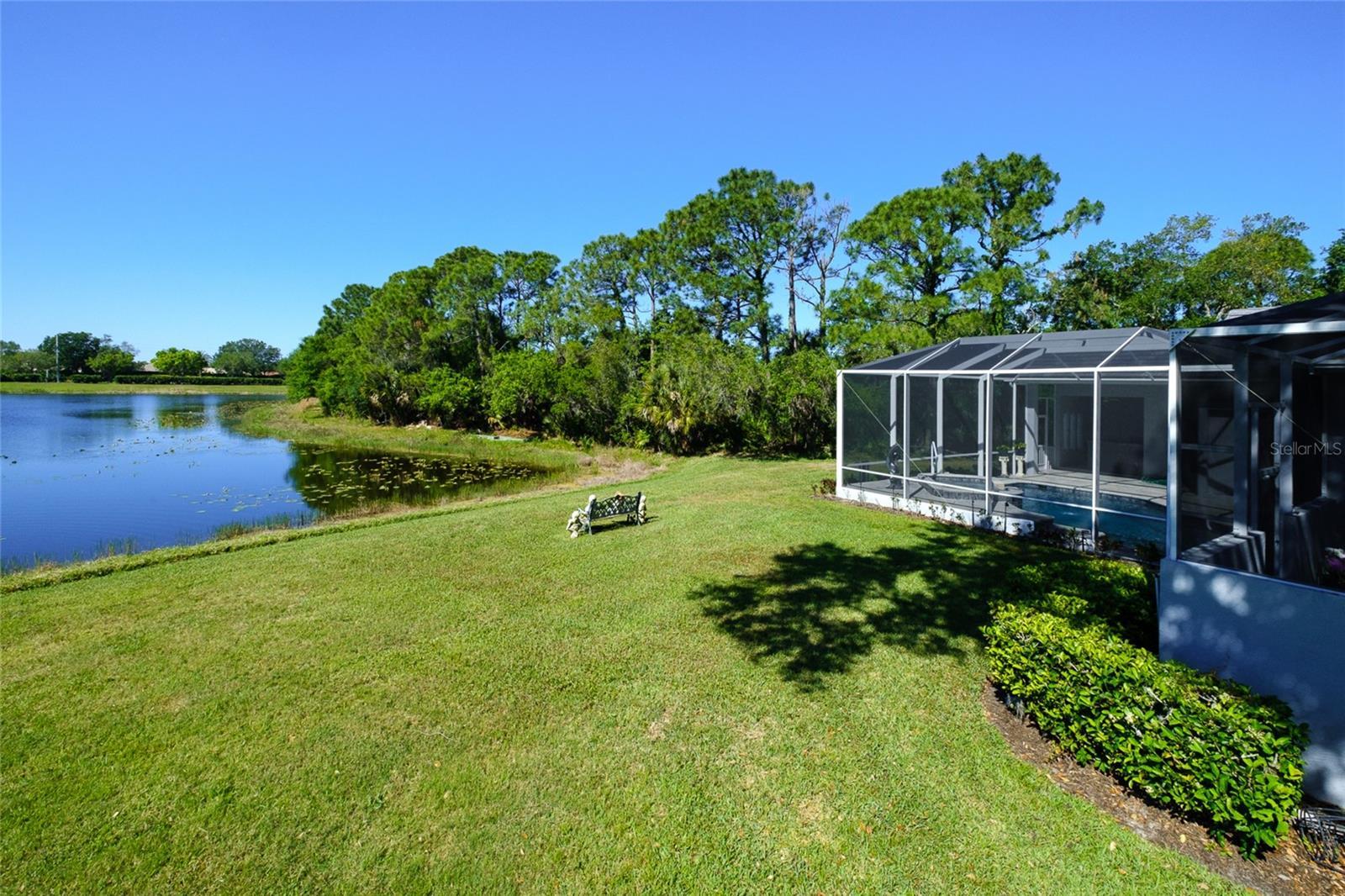5233 FAR OAK CIR