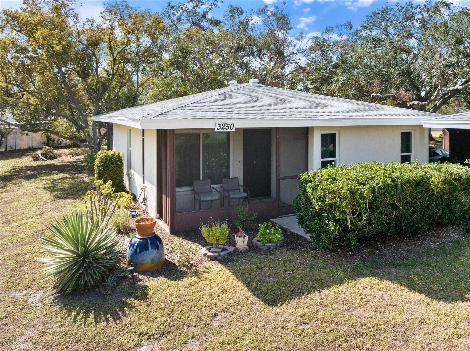 3250 RAMBLEWOOD CIR